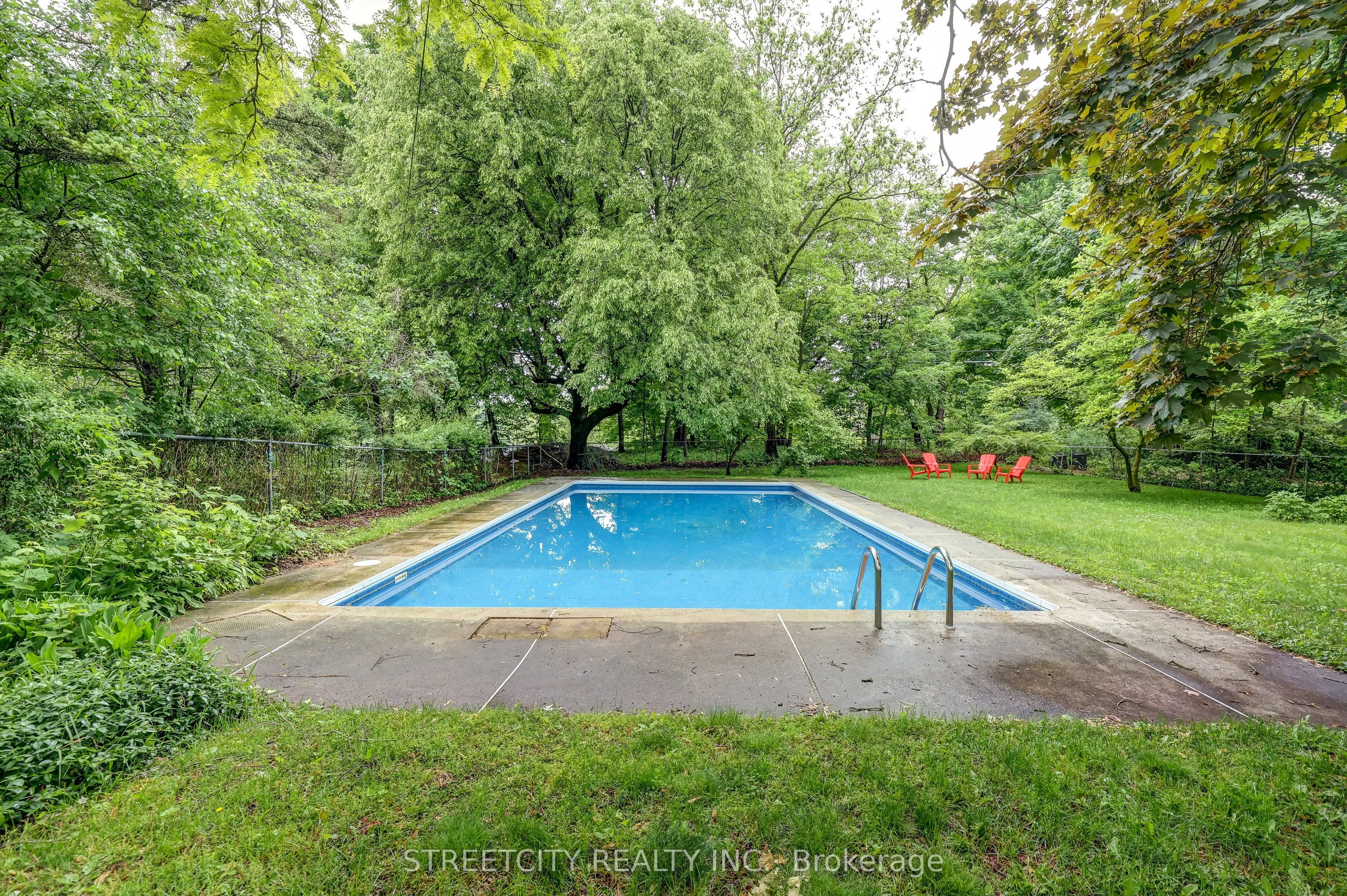 76 Bloomfield Drive