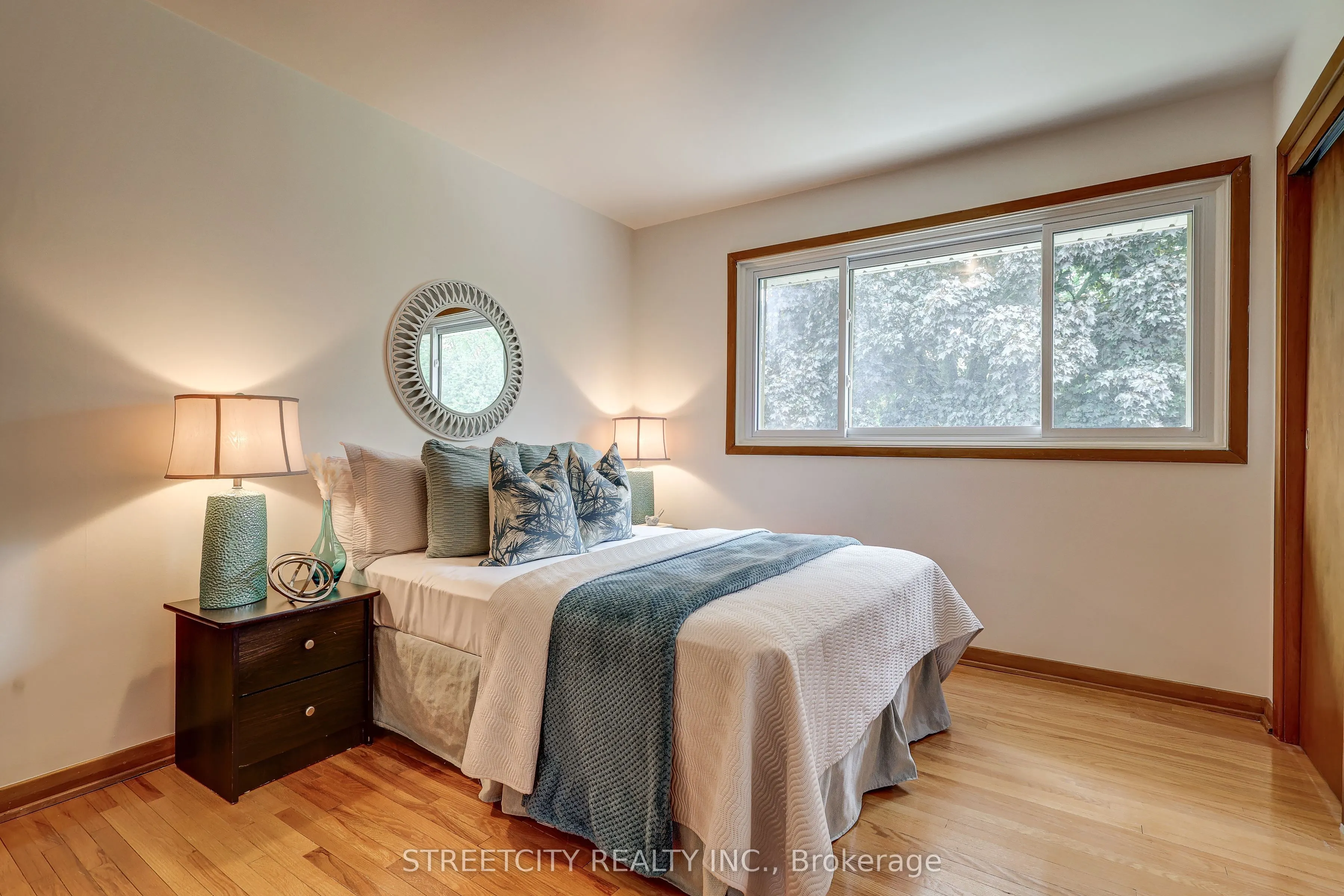 76 Bloomfield Drive