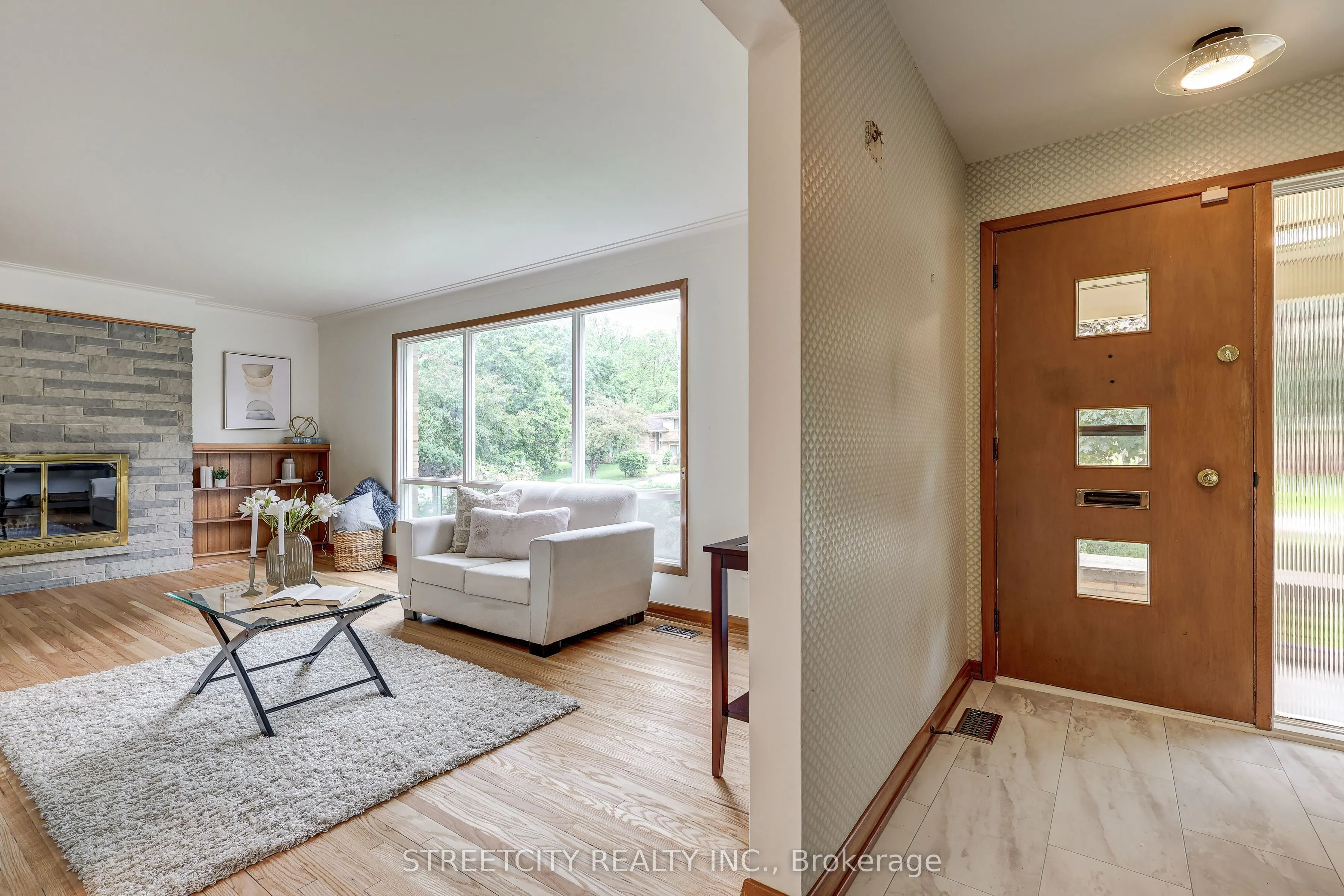 76 Bloomfield Drive