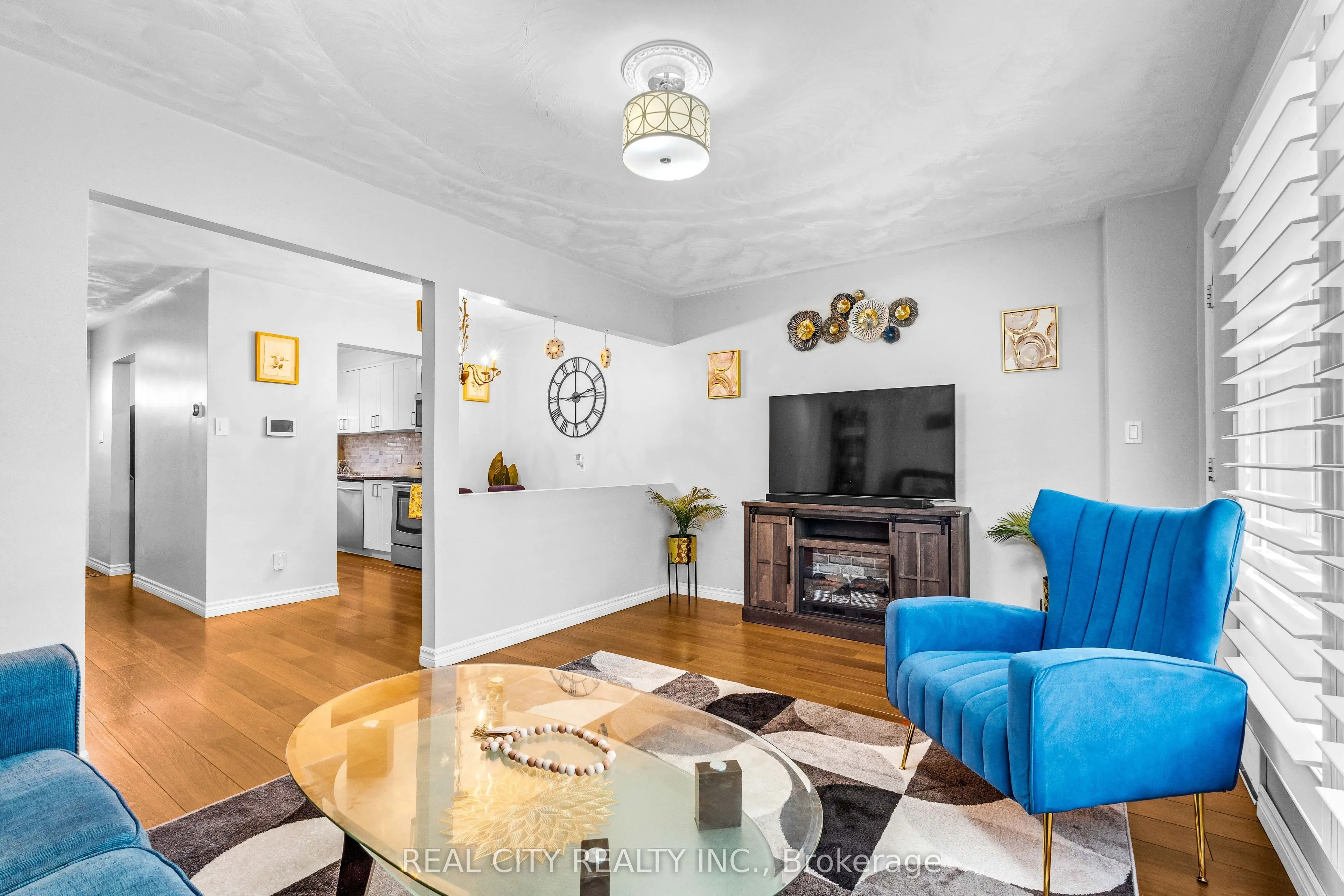 273 Elgin Street, #53