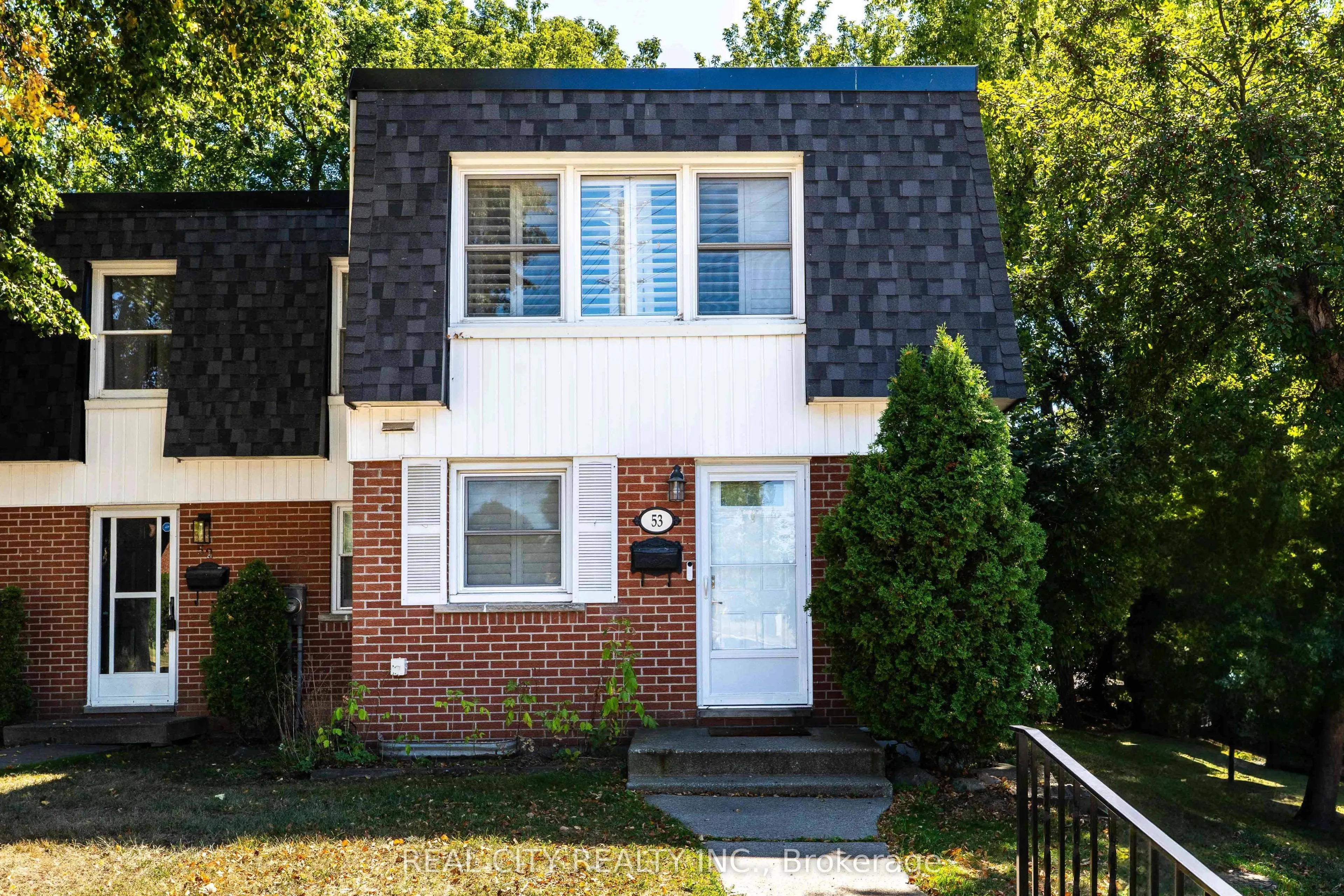 273 Elgin Street, #53