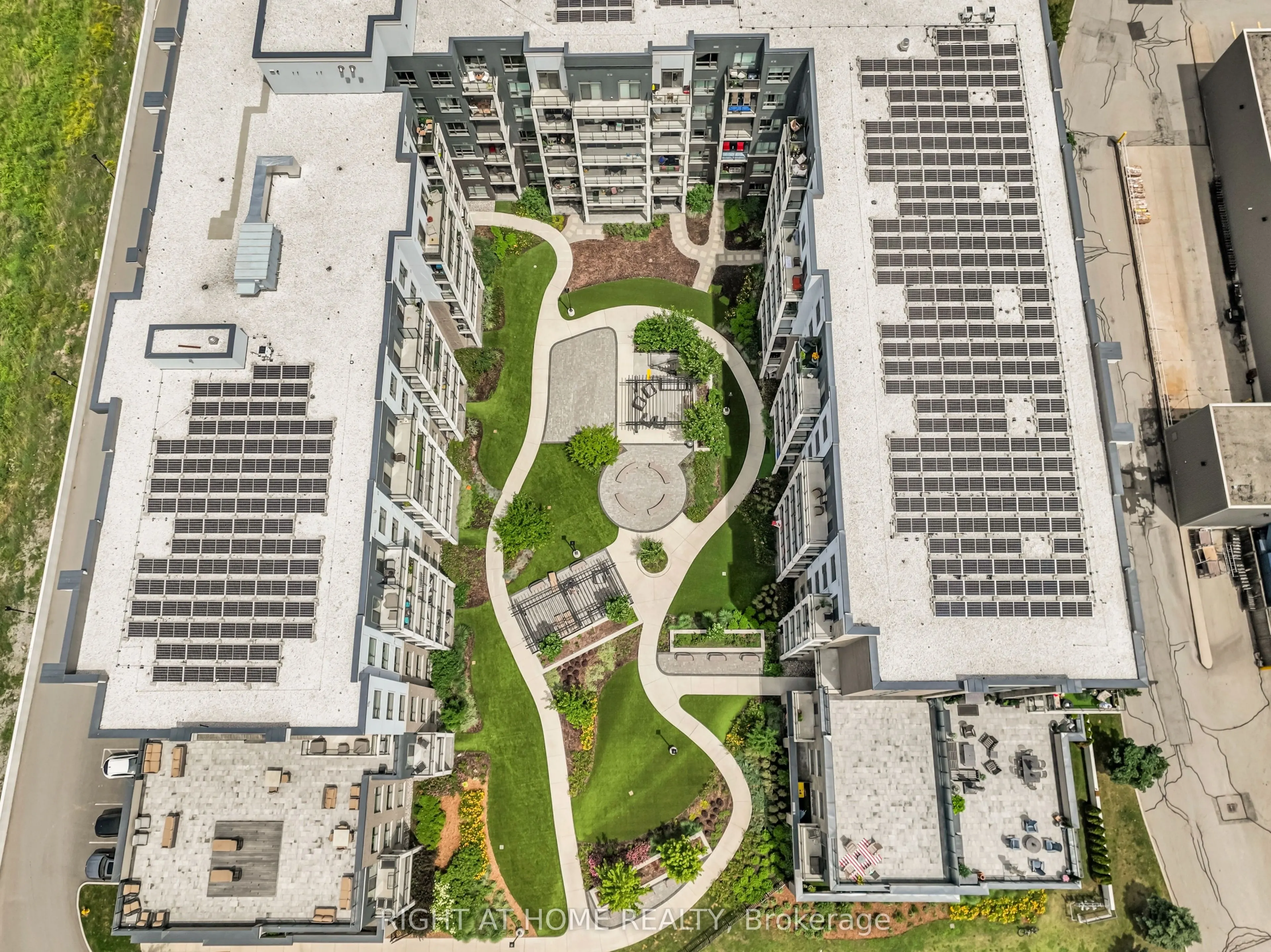 5055 Greenlane Road, #208