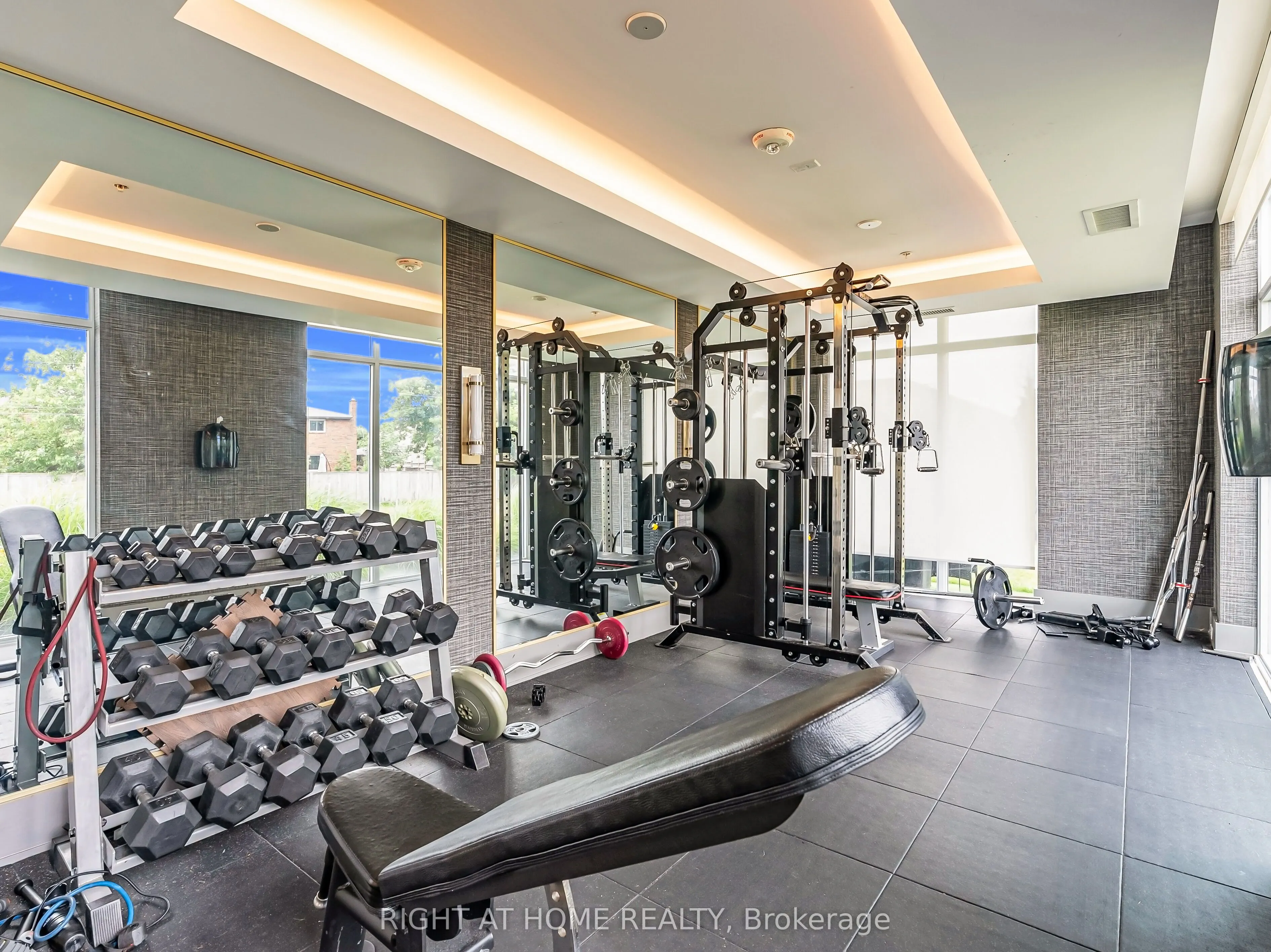 5055 Greenlane Road, #208