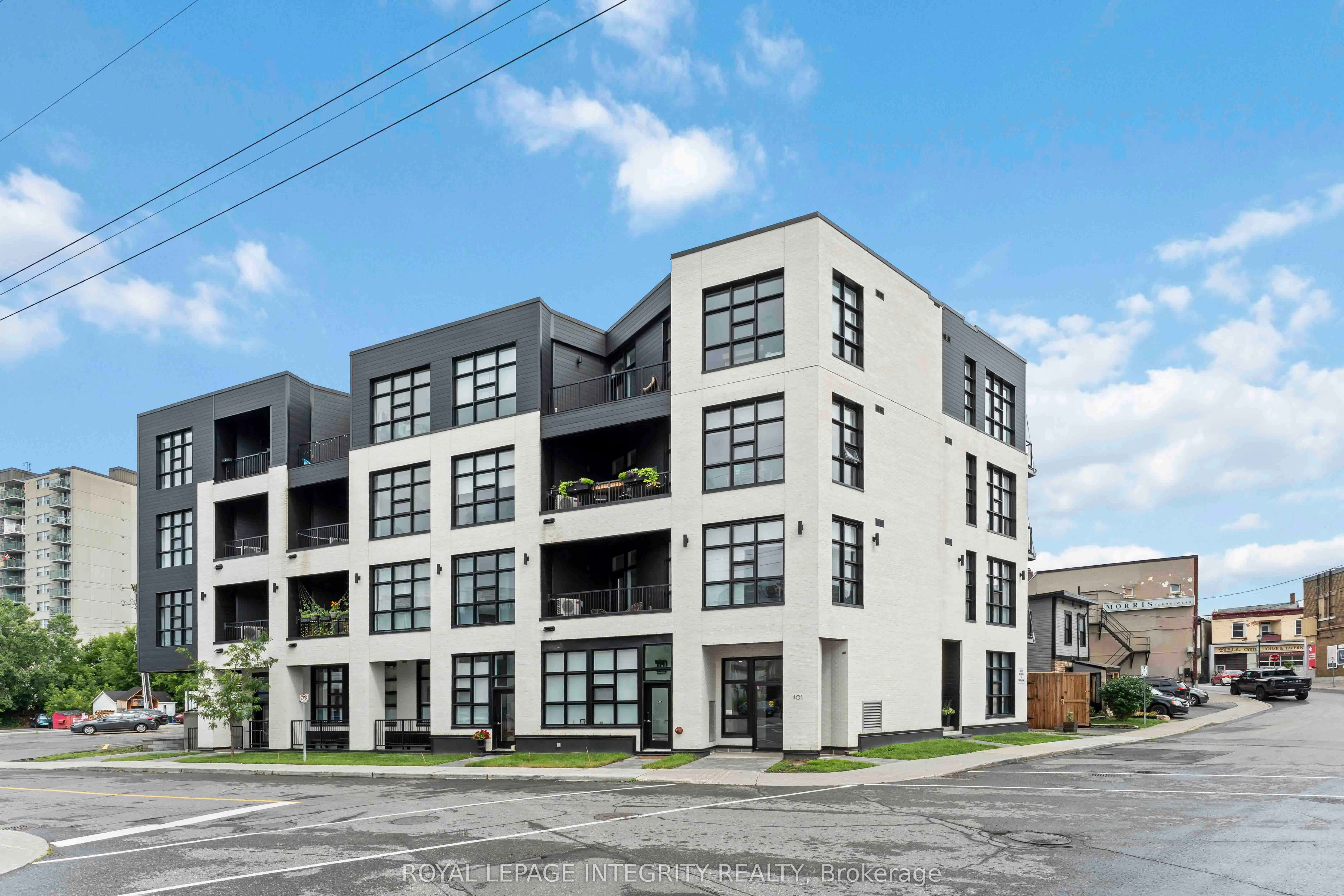 101 Pinhey Street, #302