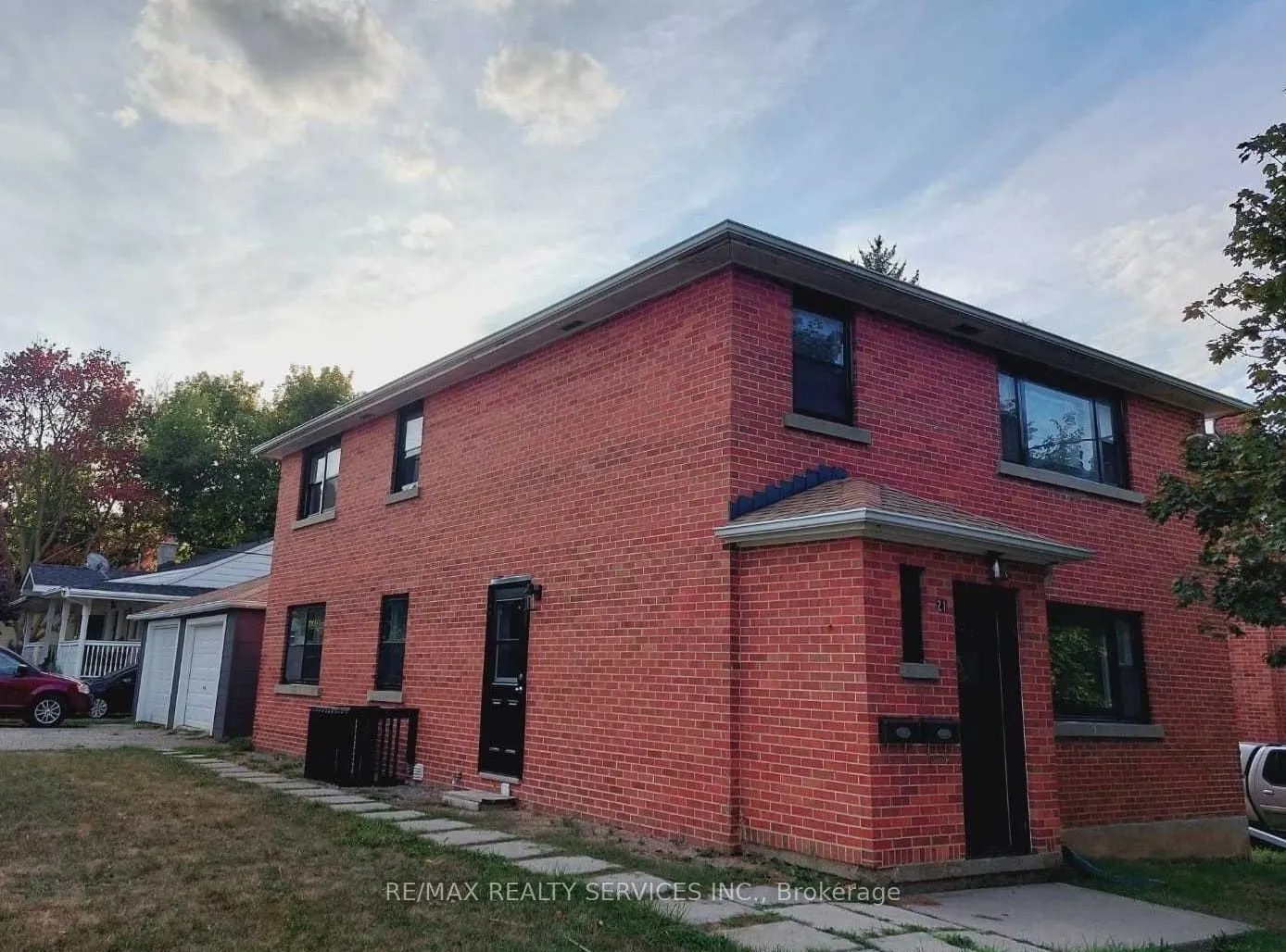 21 Beverley Street, #(Lower Level)