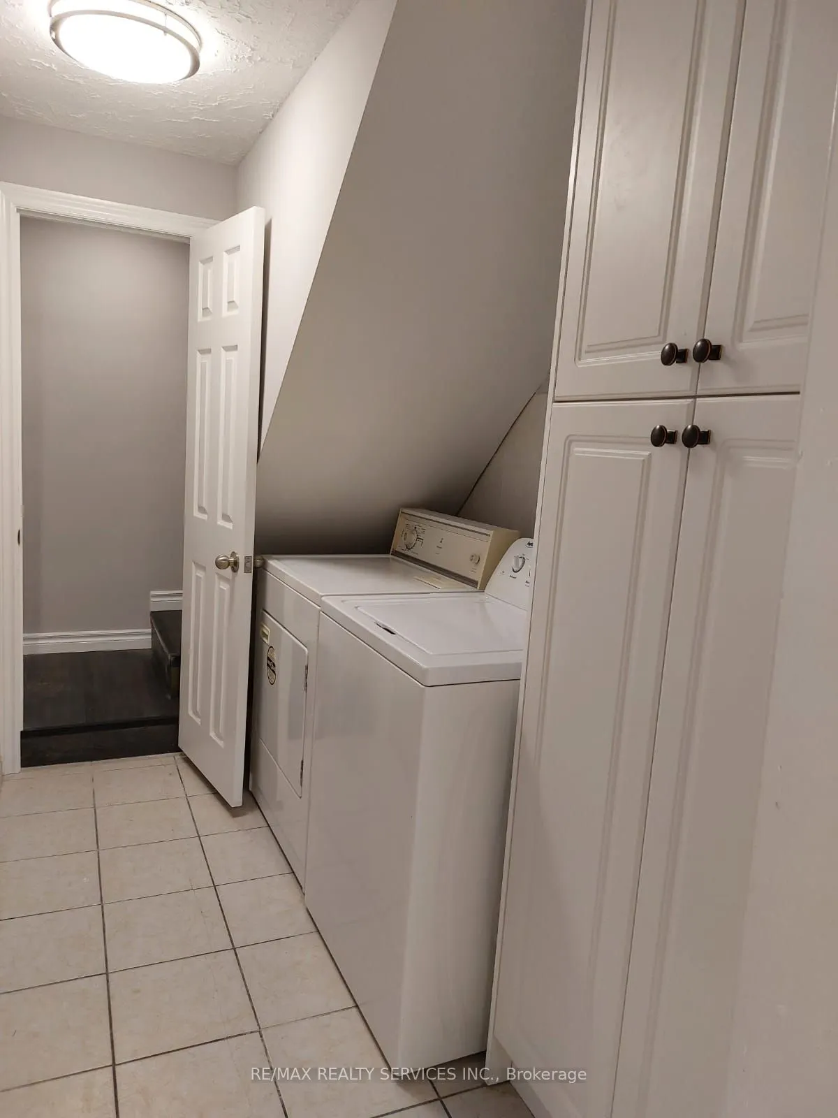 21 Beverley Street, #(Lower Level)
