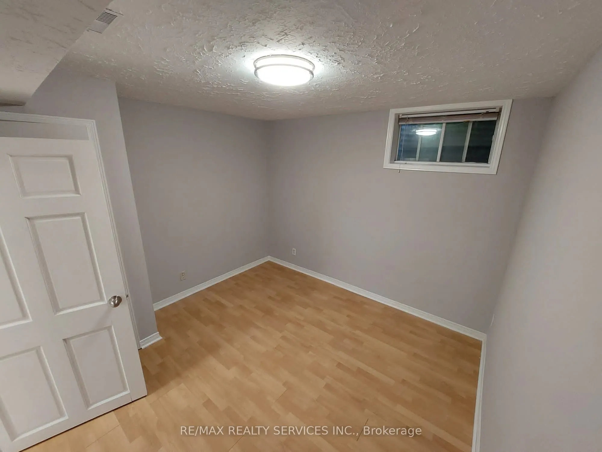 21 Beverley Street, #(Lower Level)