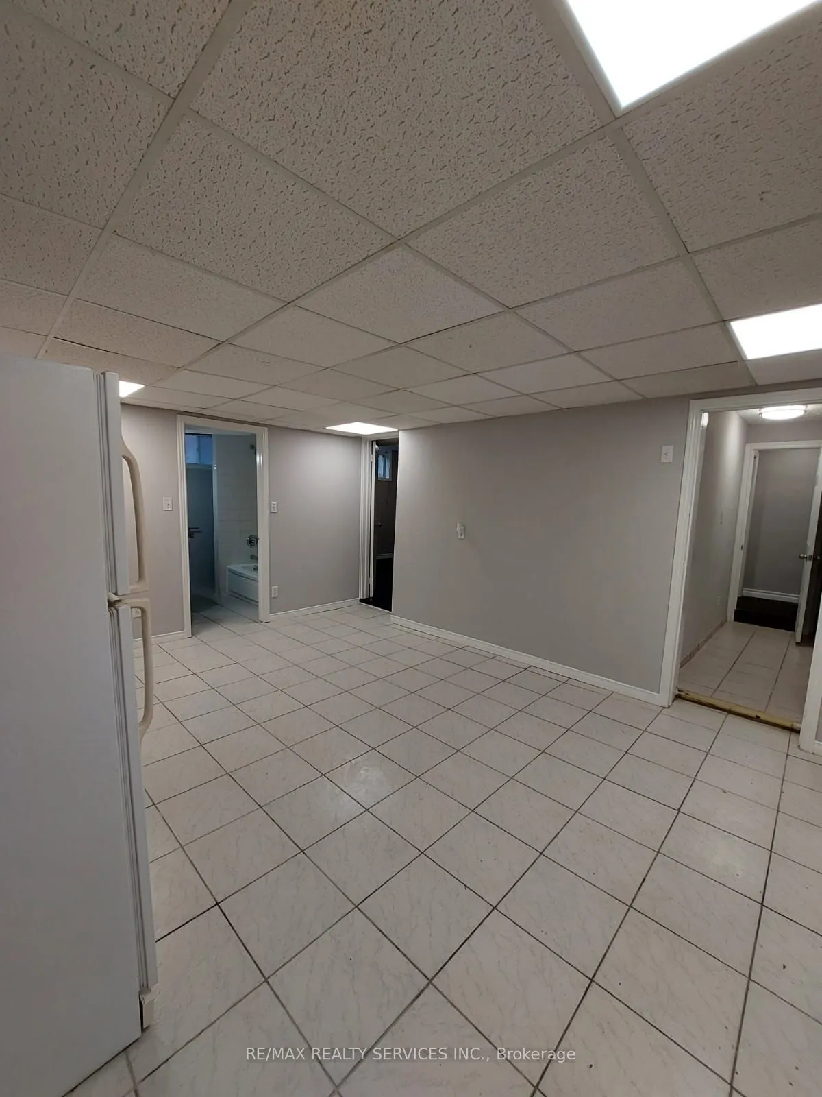 21 Beverley Street, #(Lower Level)