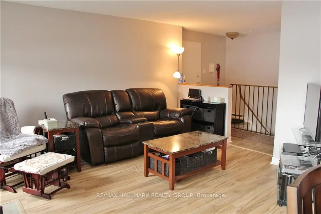 14 Sweetbriar Circle, #4
