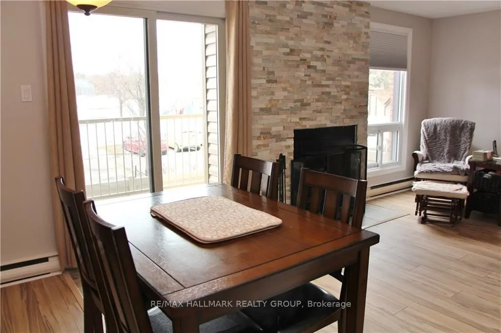 14 Sweetbriar Circle, #4