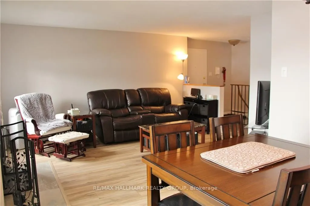 14 Sweetbriar Circle, #4