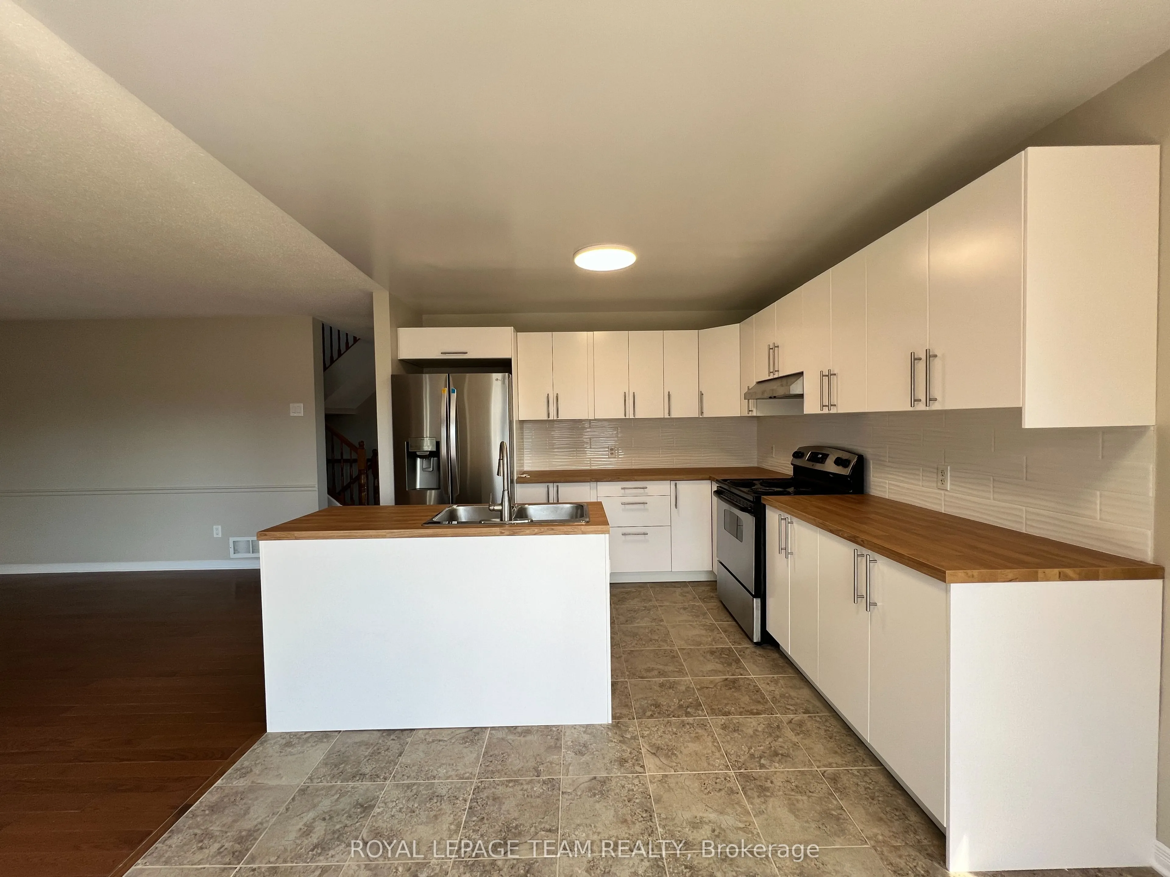 195 HARBOUR VIEW Street