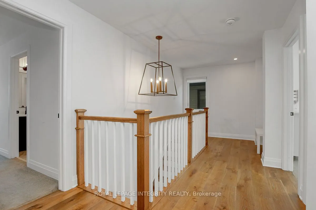 275 Ginebik Way