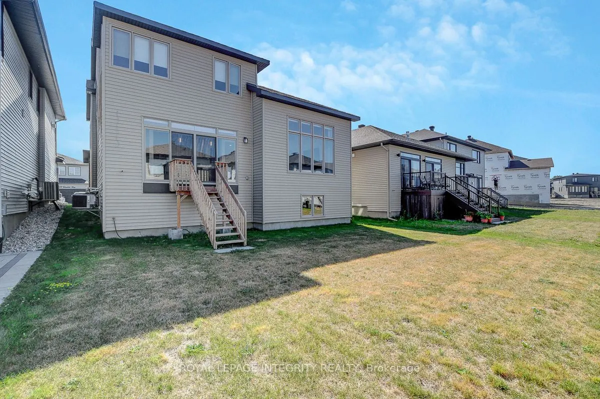 275 Ginebik Way