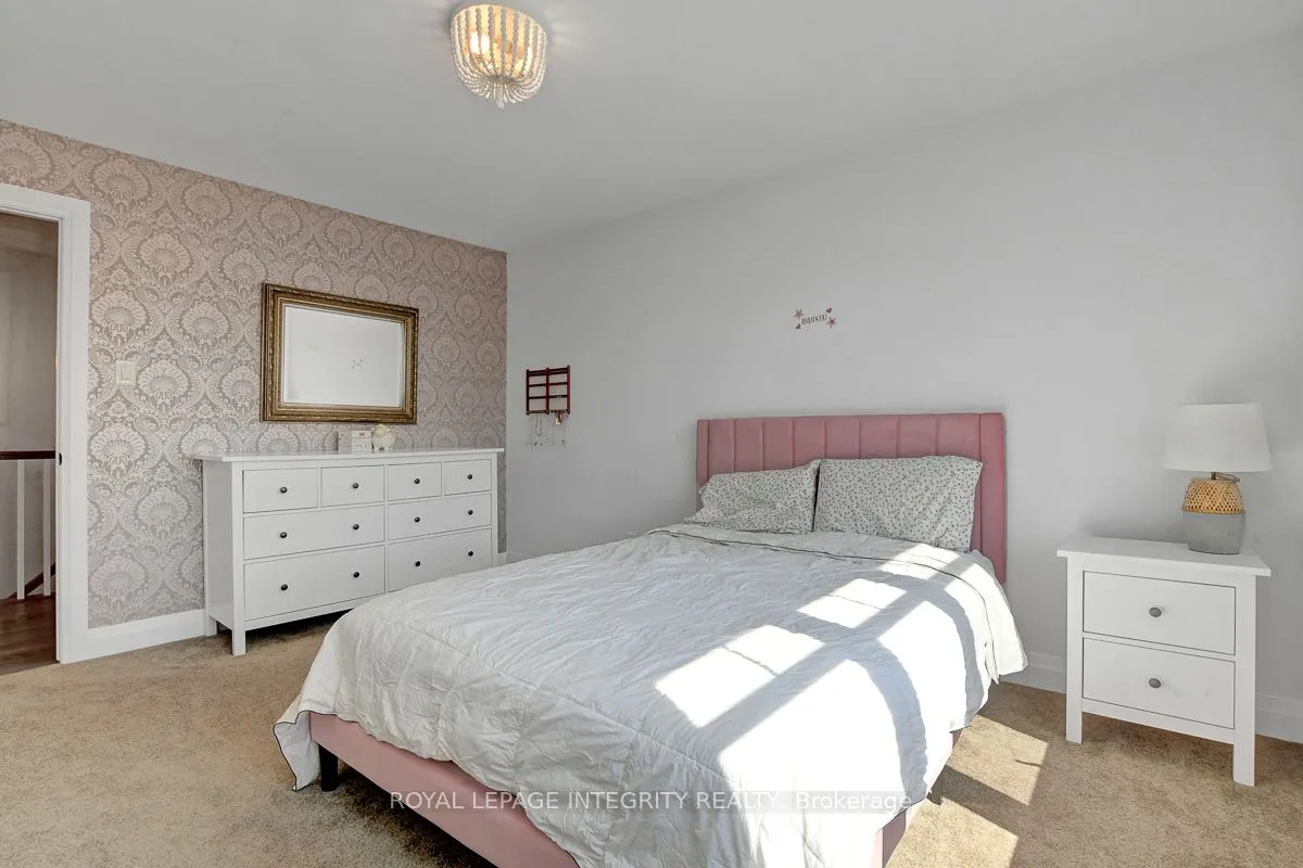 275 Ginebik Way