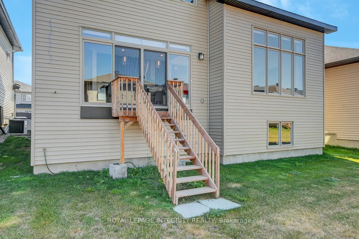 275 Ginebik Way