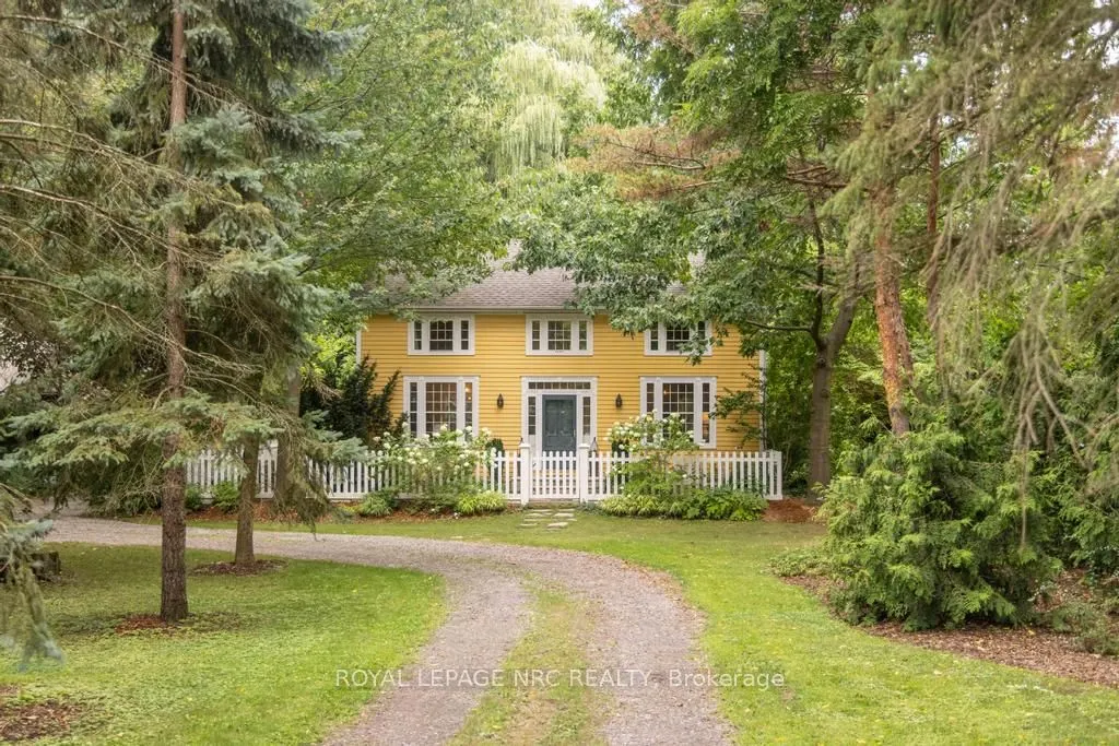 85 Queenston Street