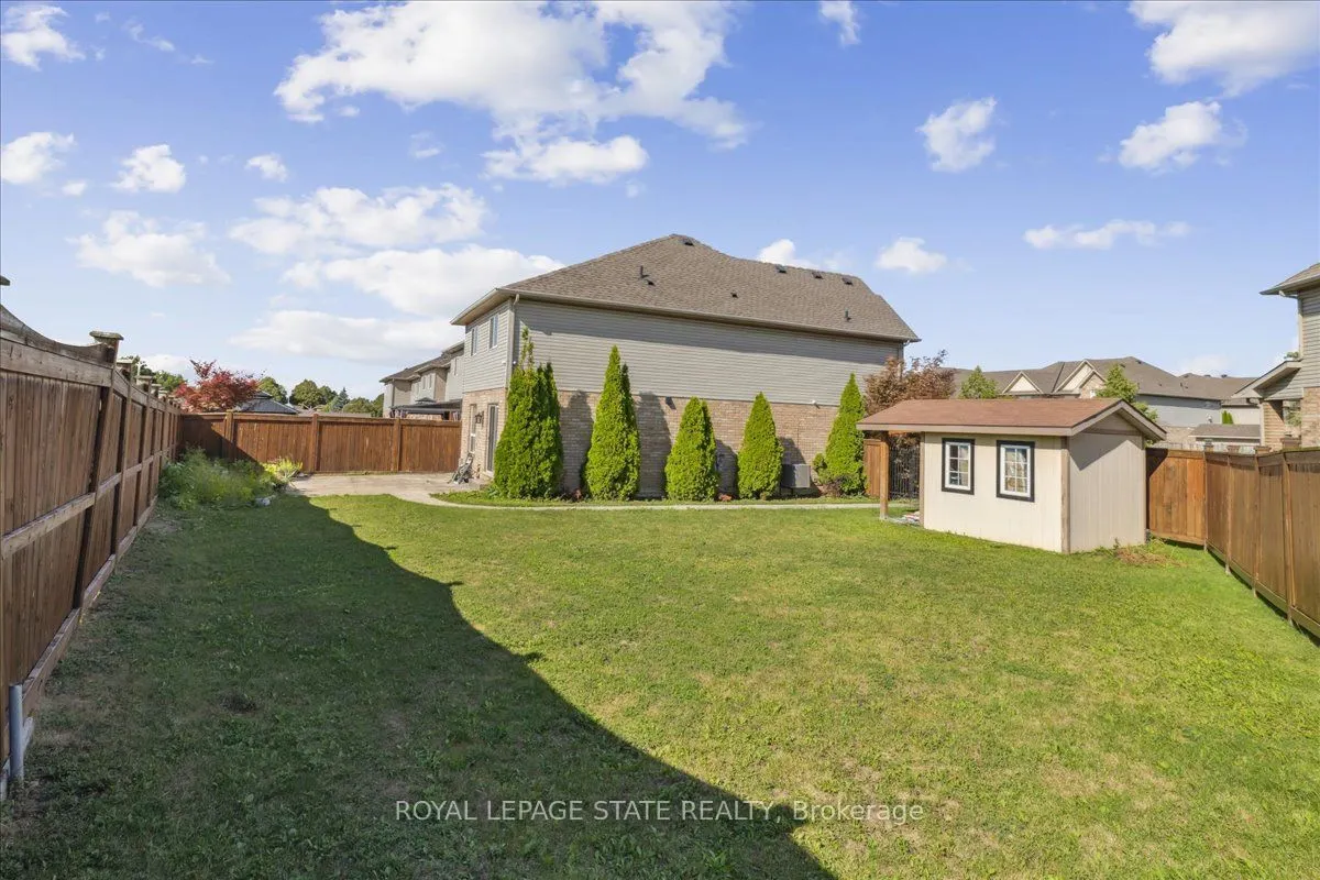 42 Meadow Wood Crescent