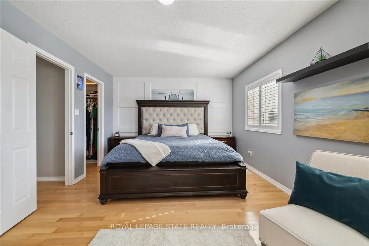 42 Meadow Wood Crescent