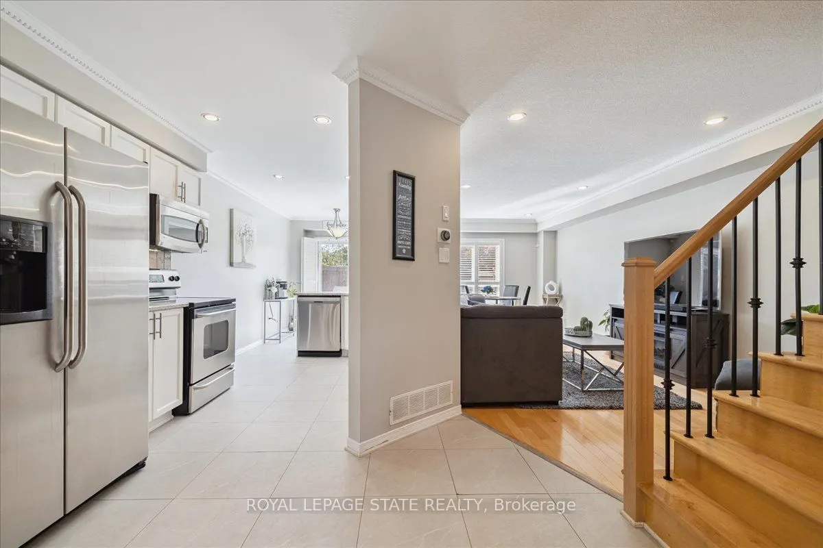 42 Meadow Wood Crescent