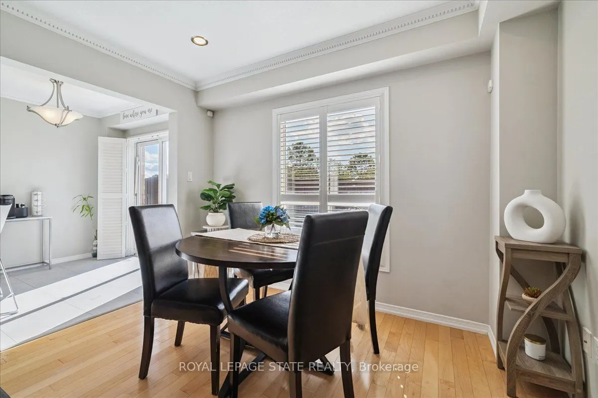 42 Meadow Wood Crescent