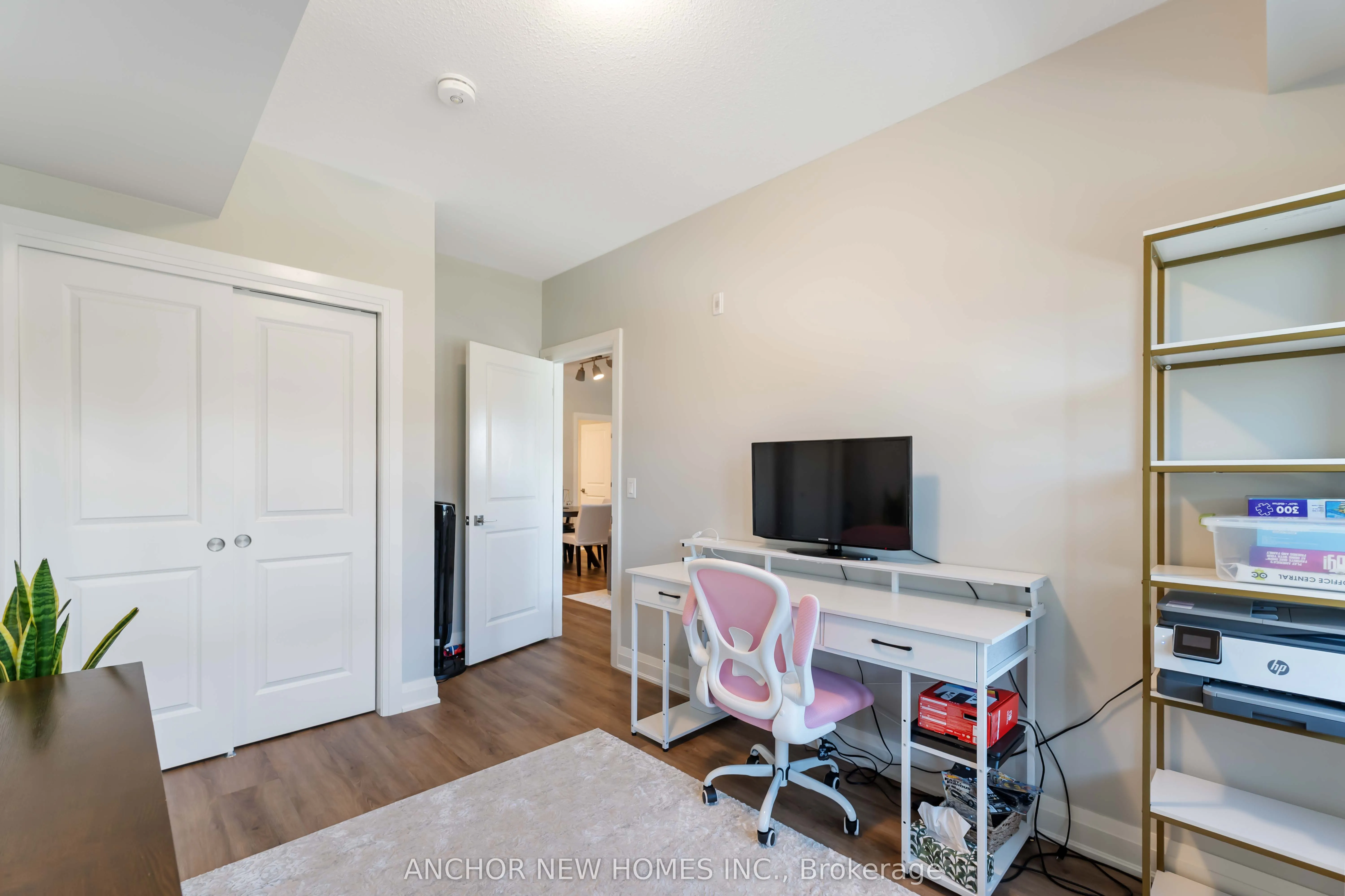 120 Summersides Boulevard, #106