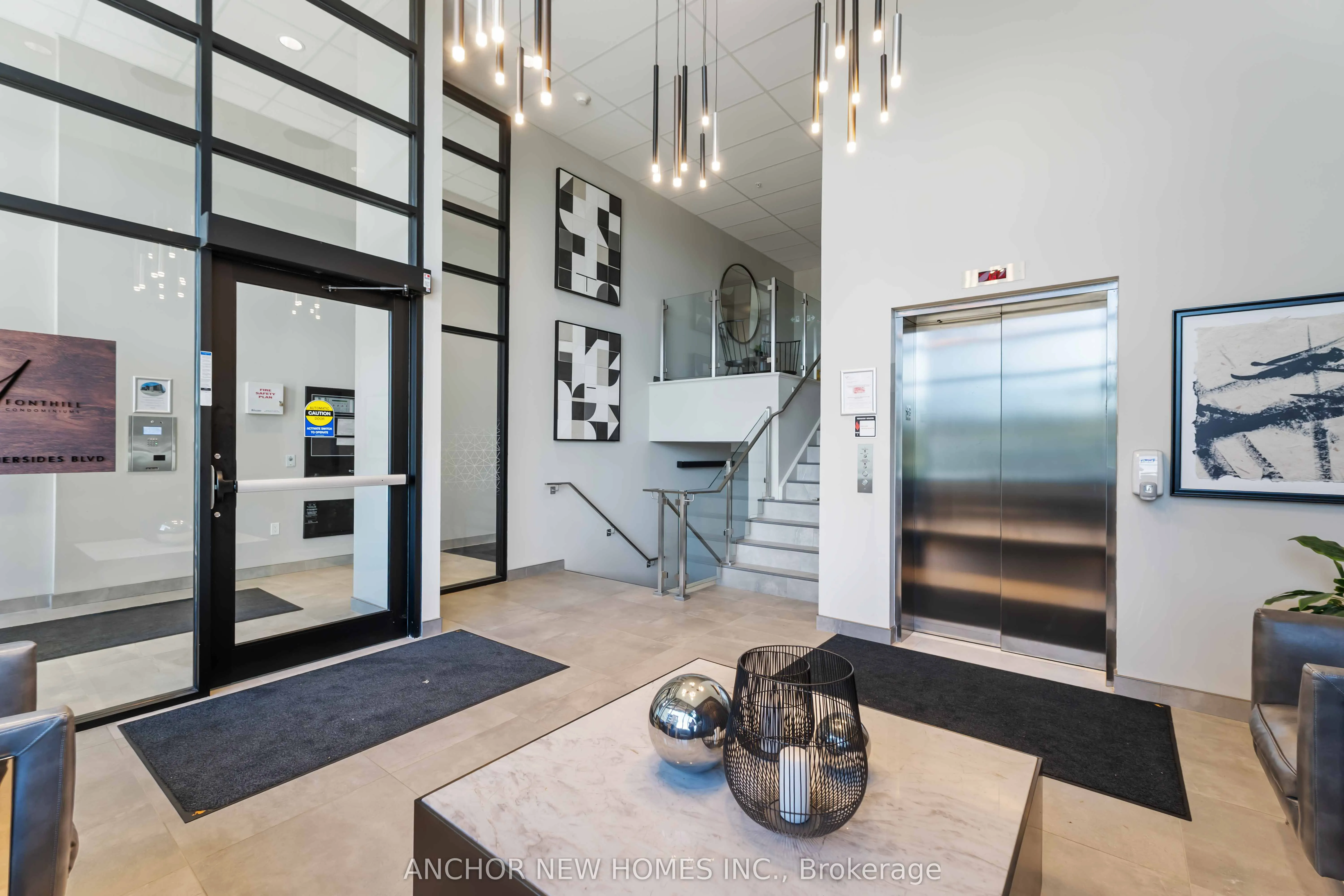 120 Summersides Boulevard, #106