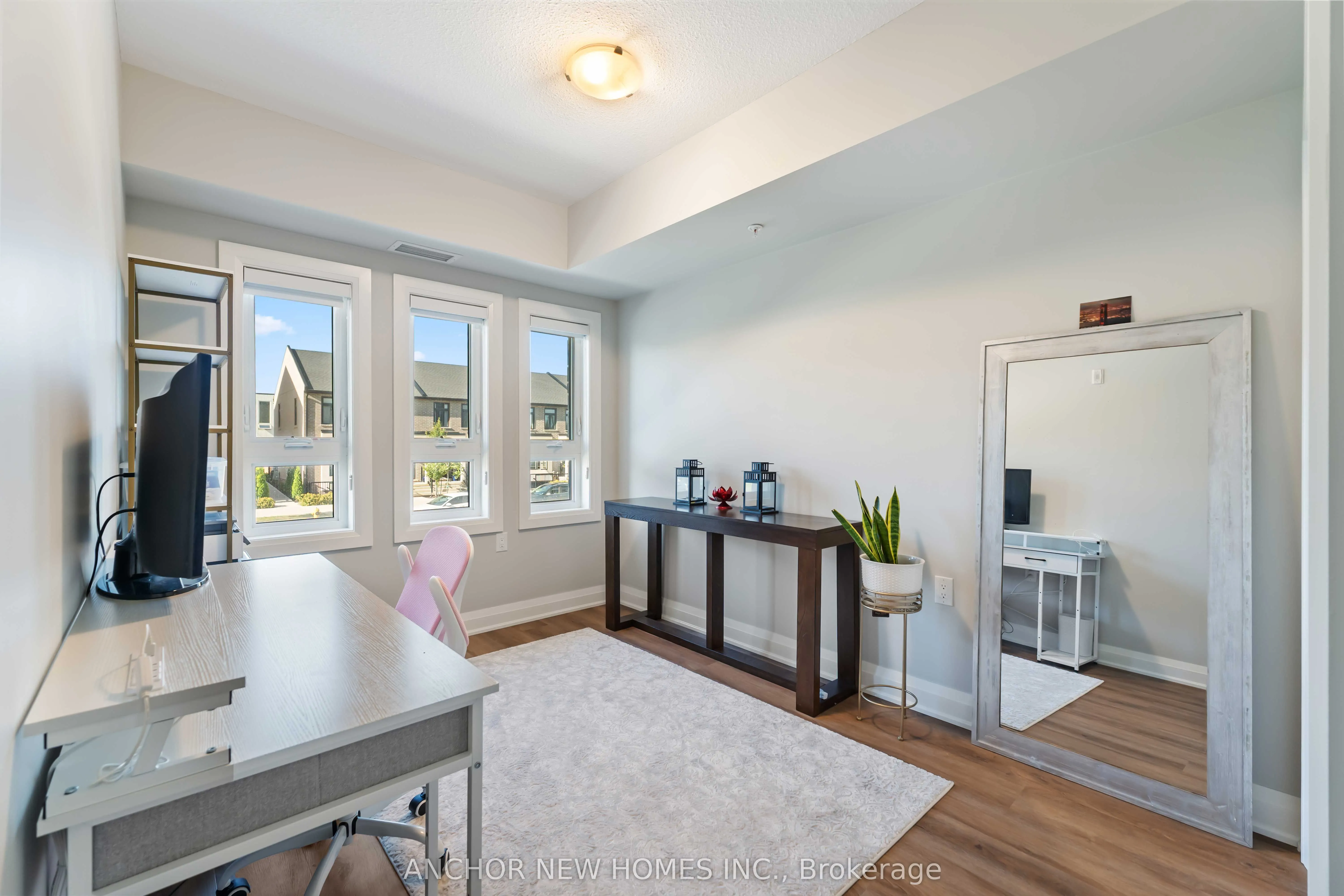 120 Summersides Boulevard, #106