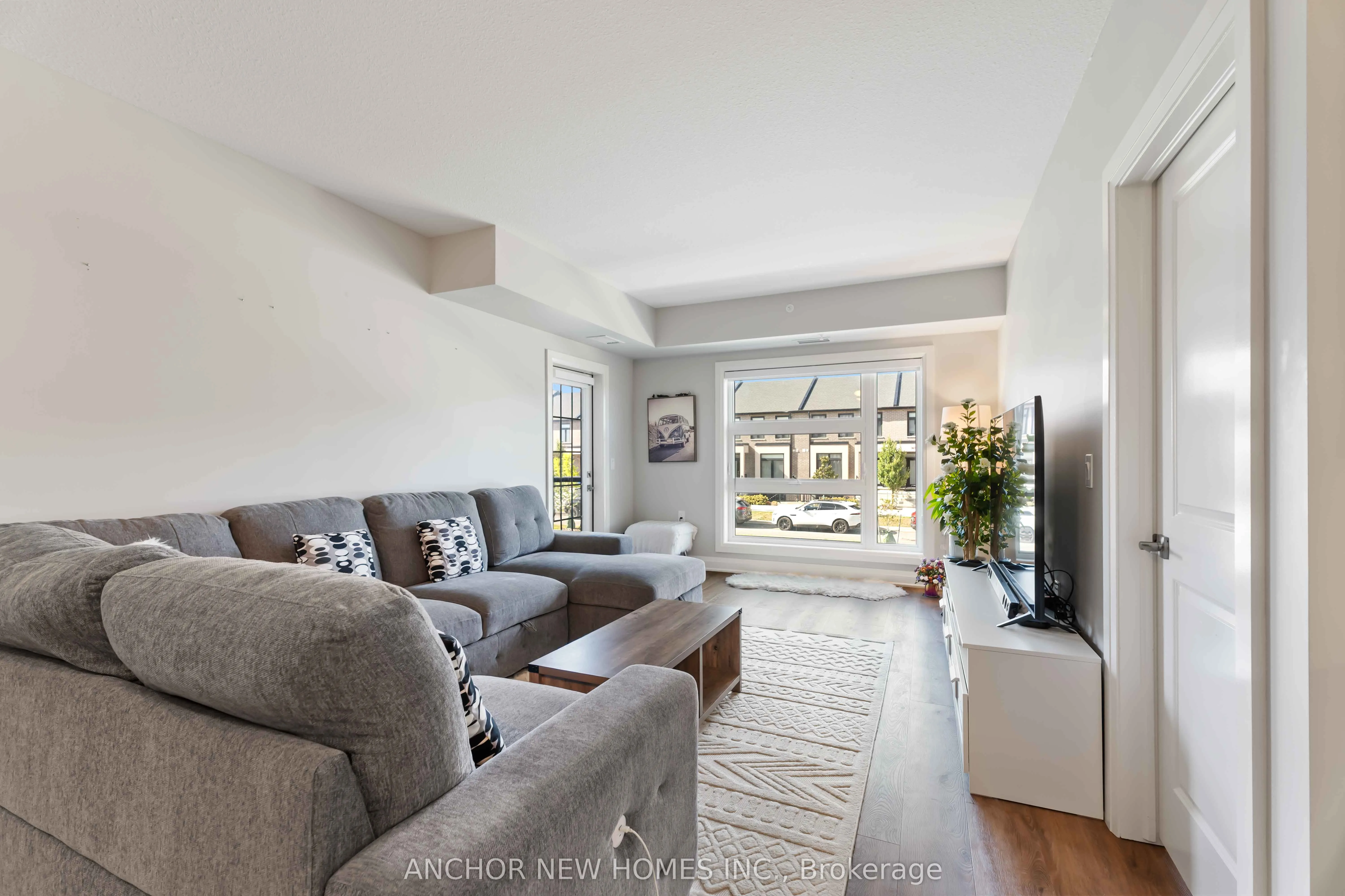 120 Summersides Boulevard, #106