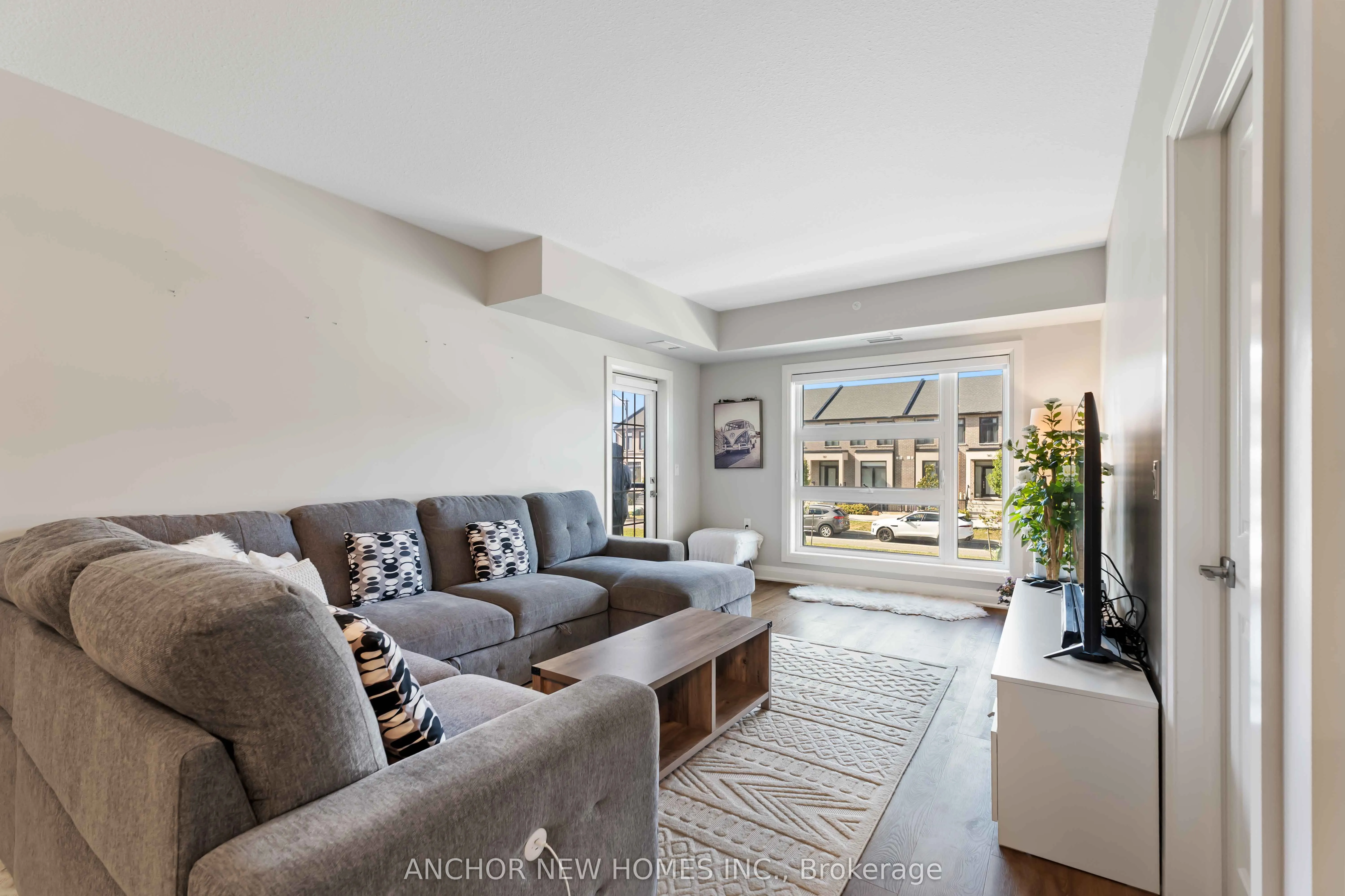 120 Summersides Boulevard, #106