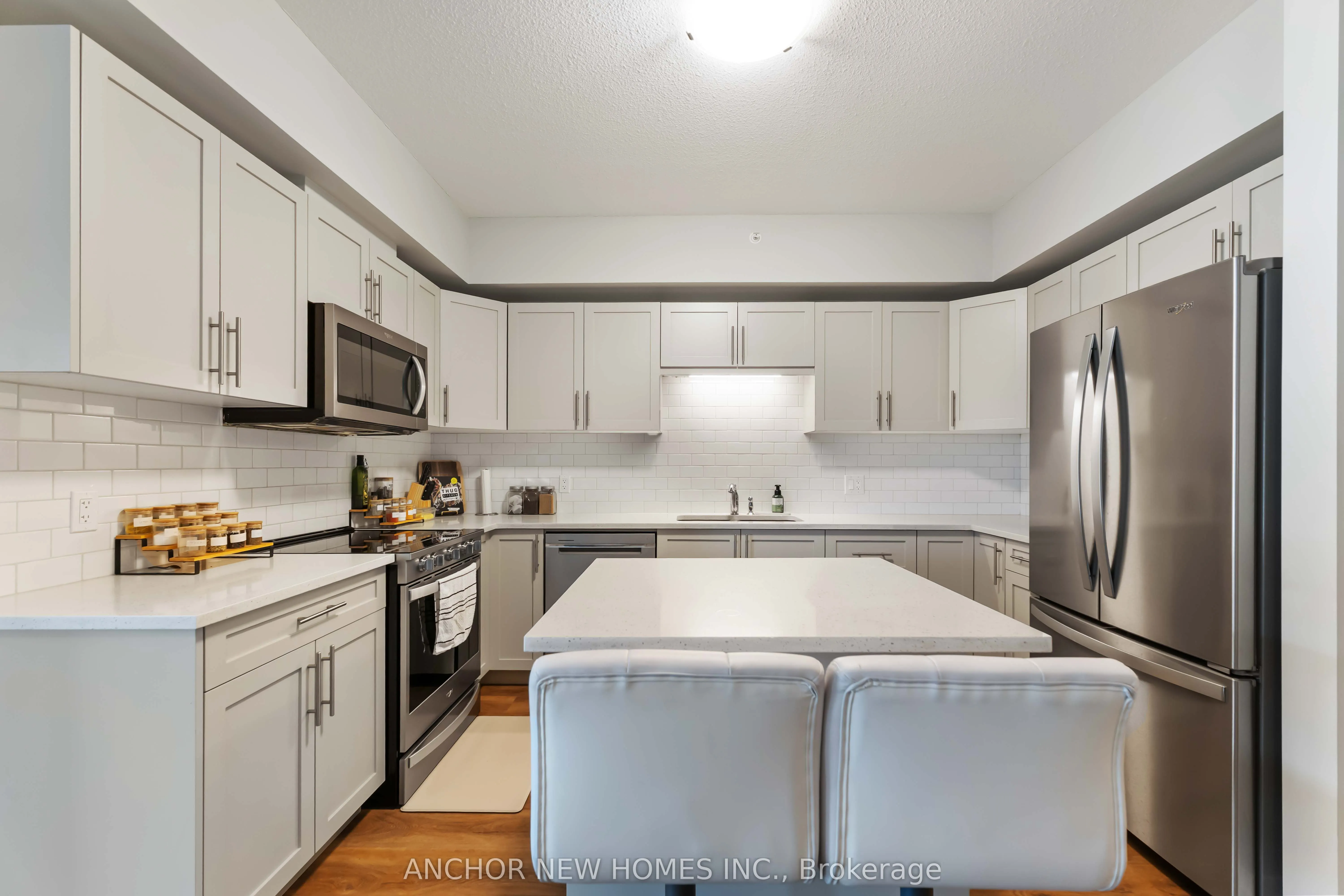 120 Summersides Boulevard, #106