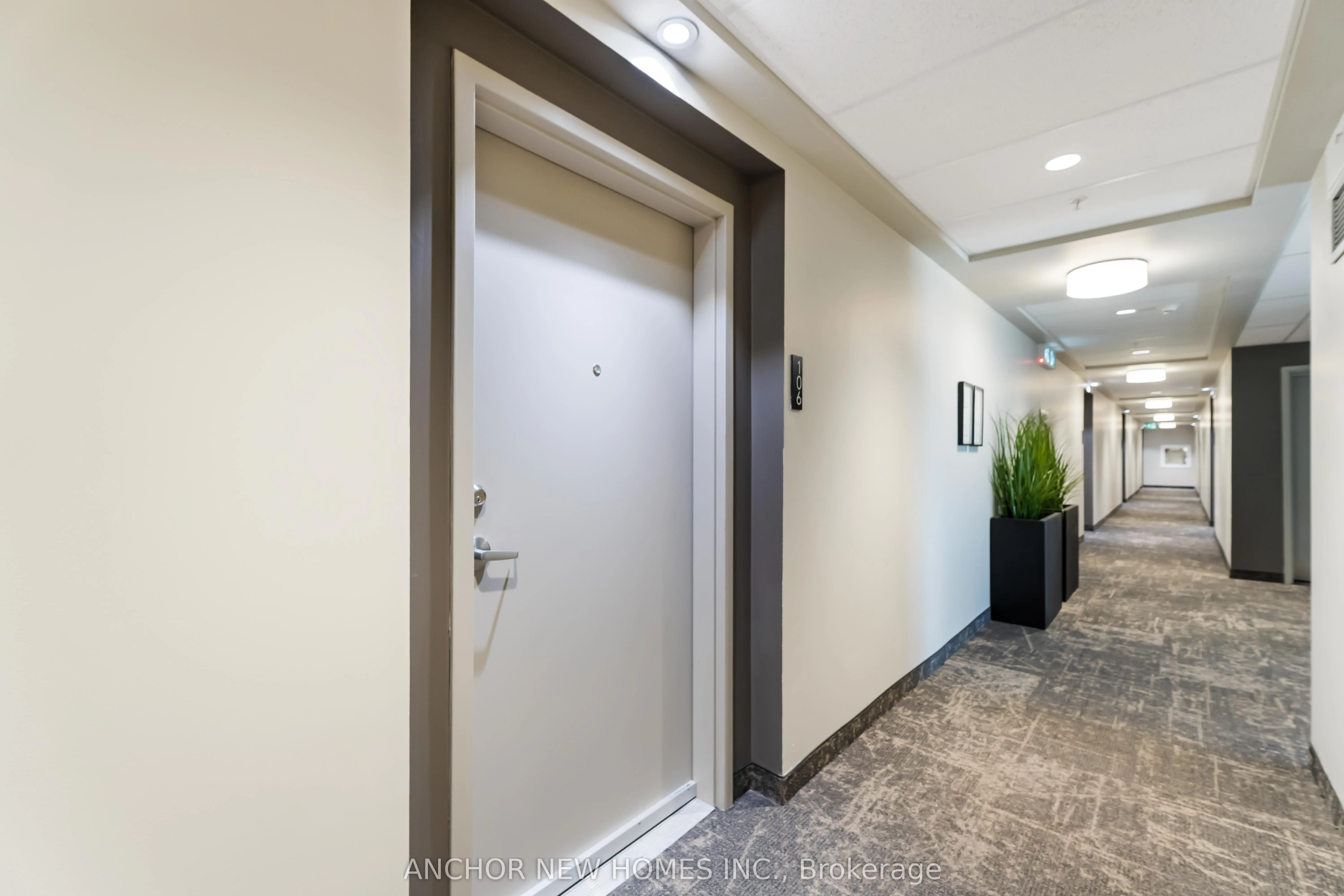 120 Summersides Boulevard, #106