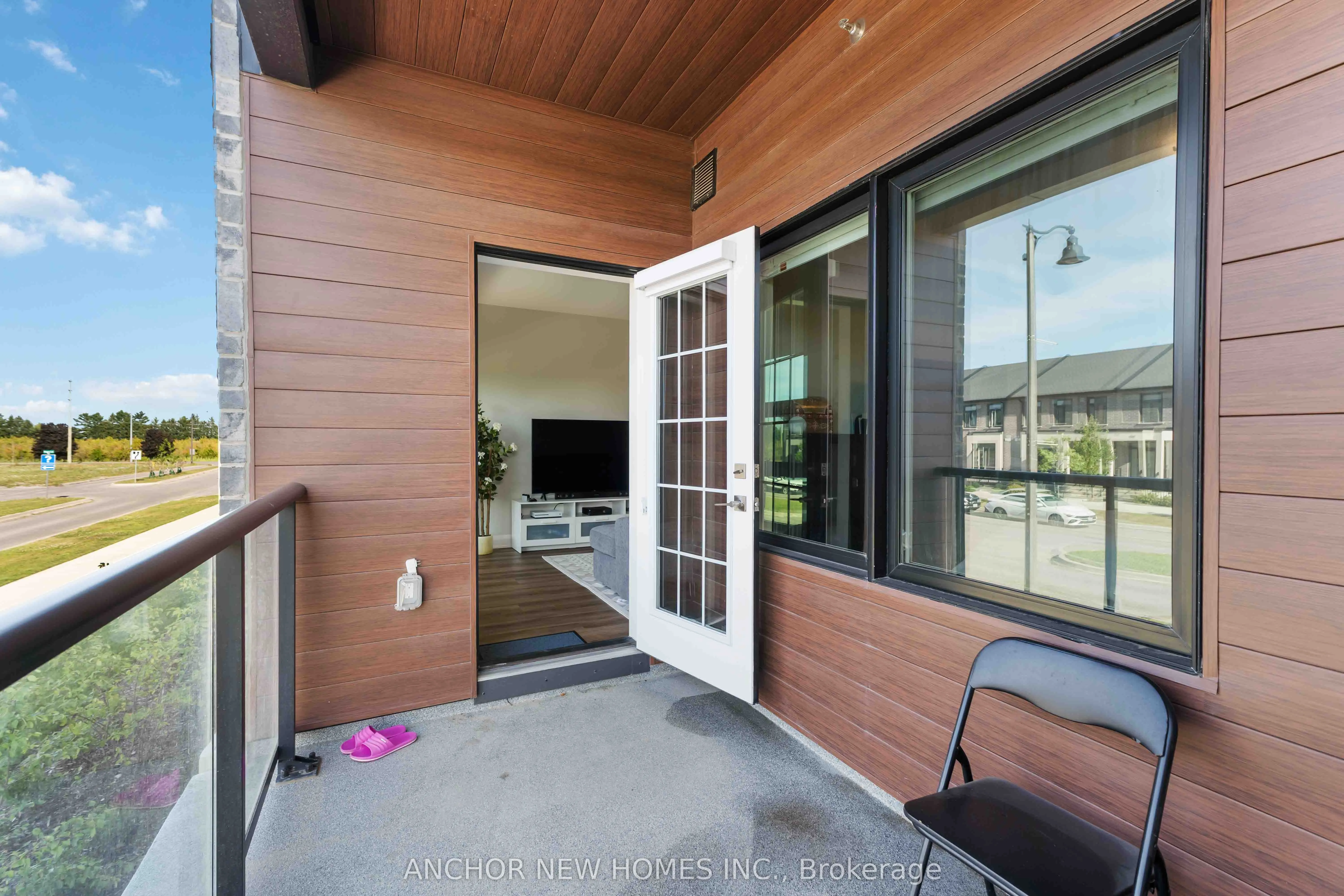 120 Summersides Boulevard, #106