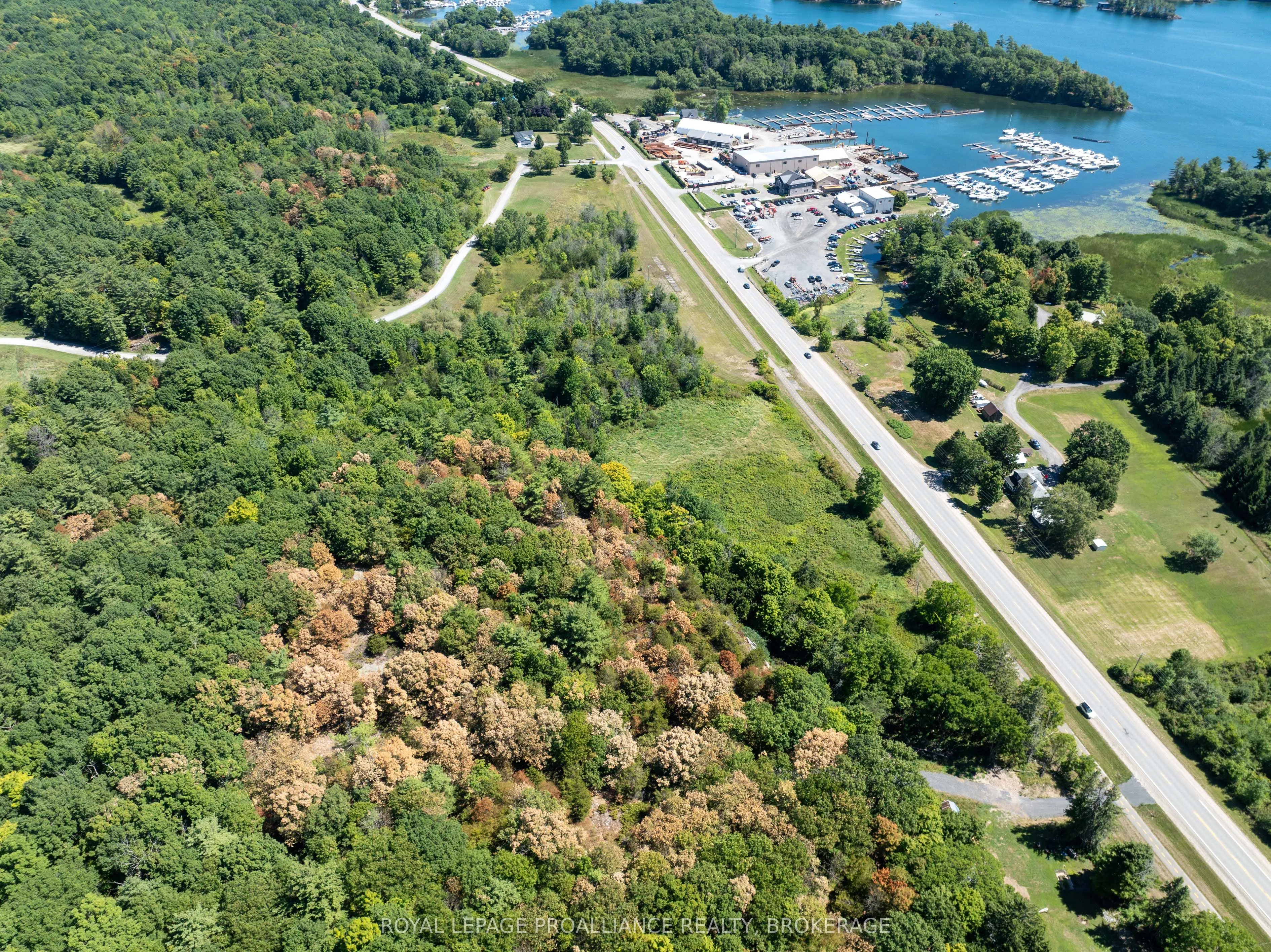 492 1000 Islands Parkway