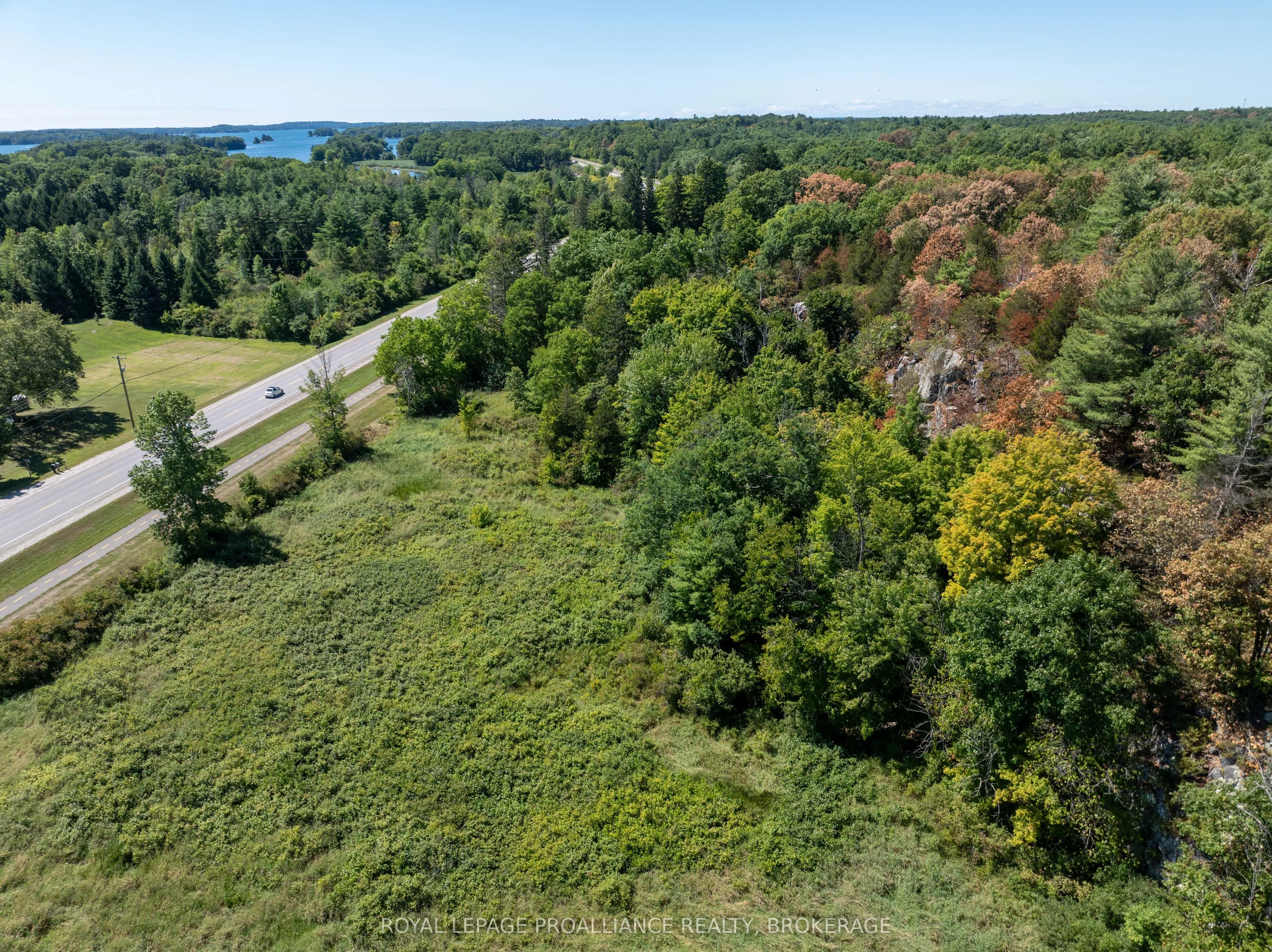492 1000 Islands Parkway