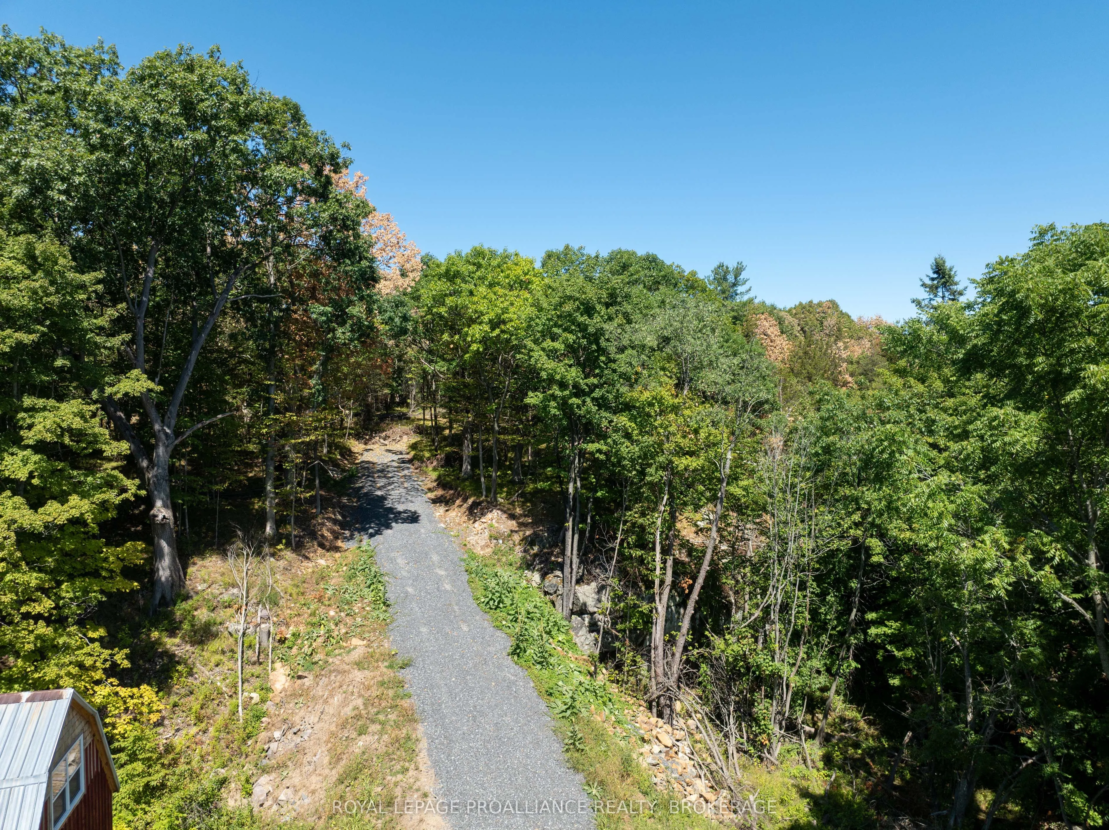 492 1000 Islands Parkway