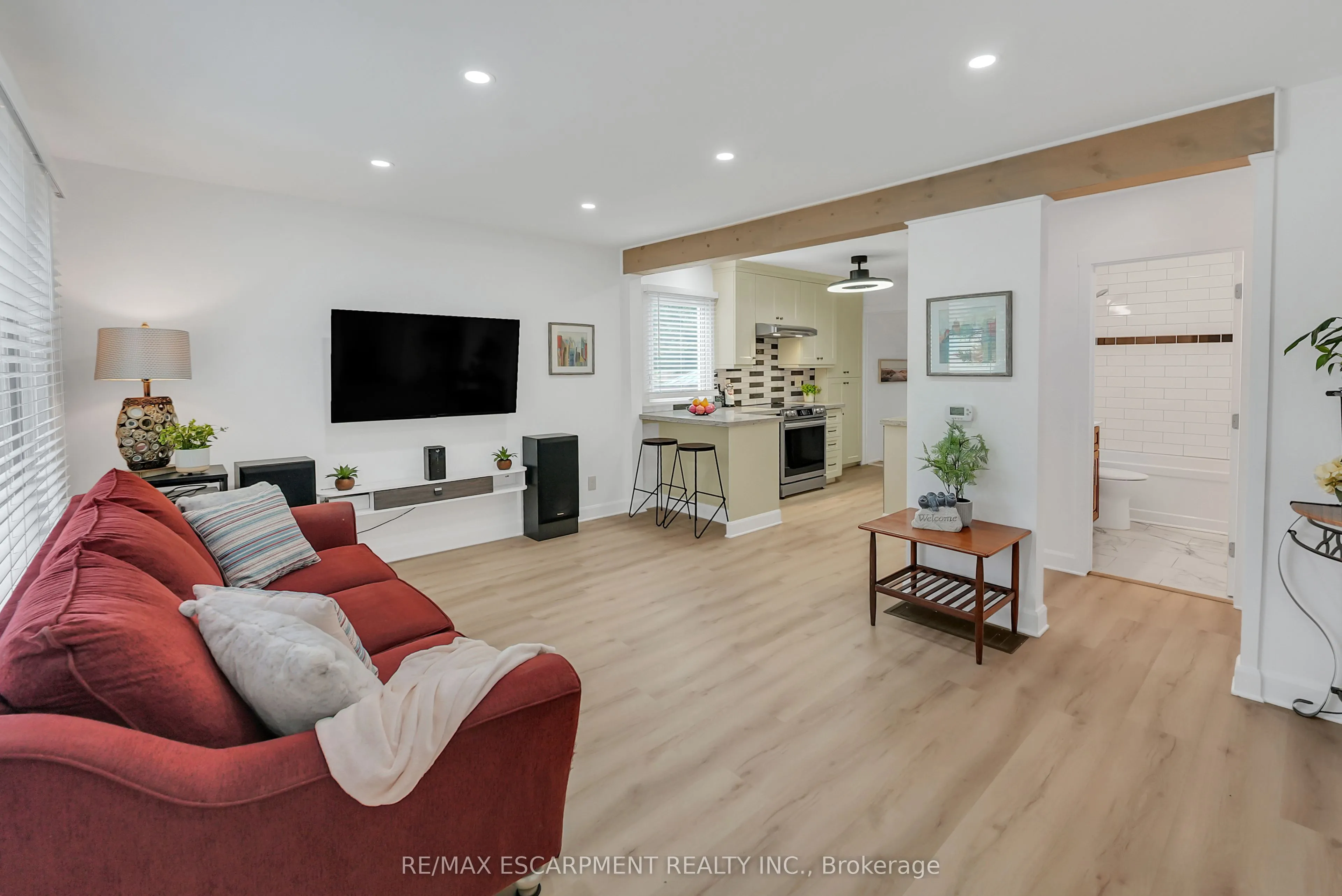 1 Waverley Road