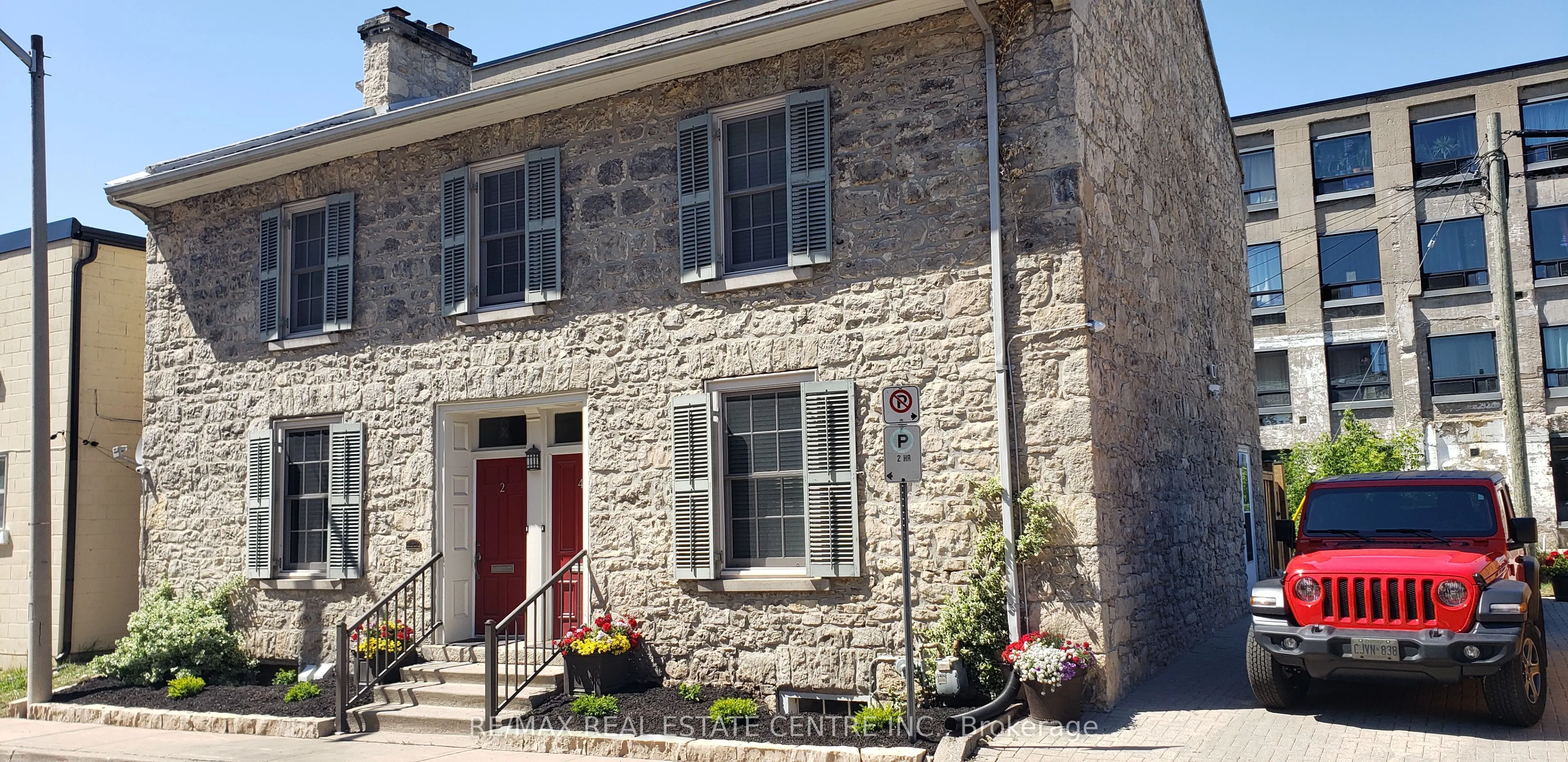 2 Warnock Street
