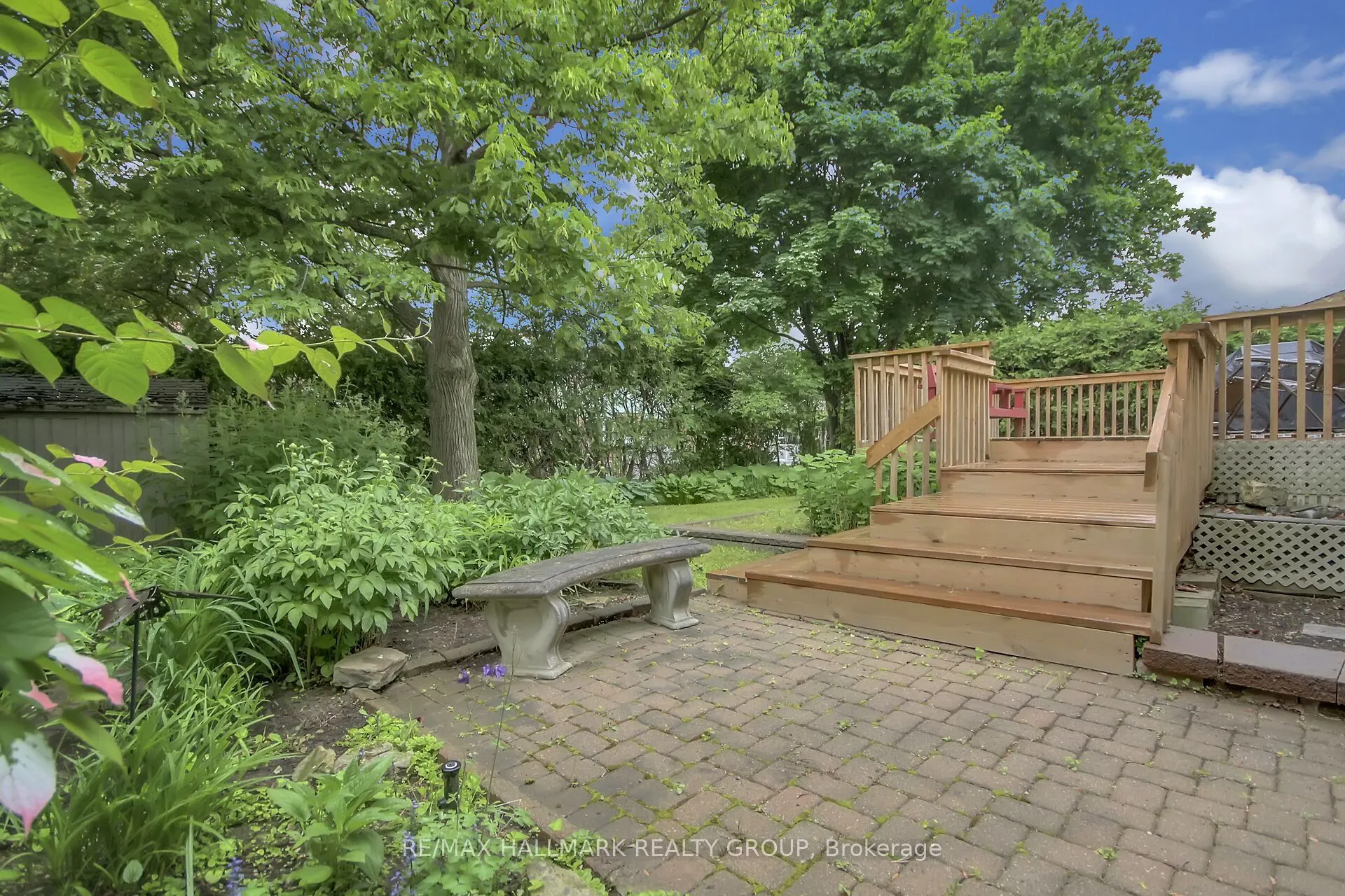 30 Brodeur Crescent