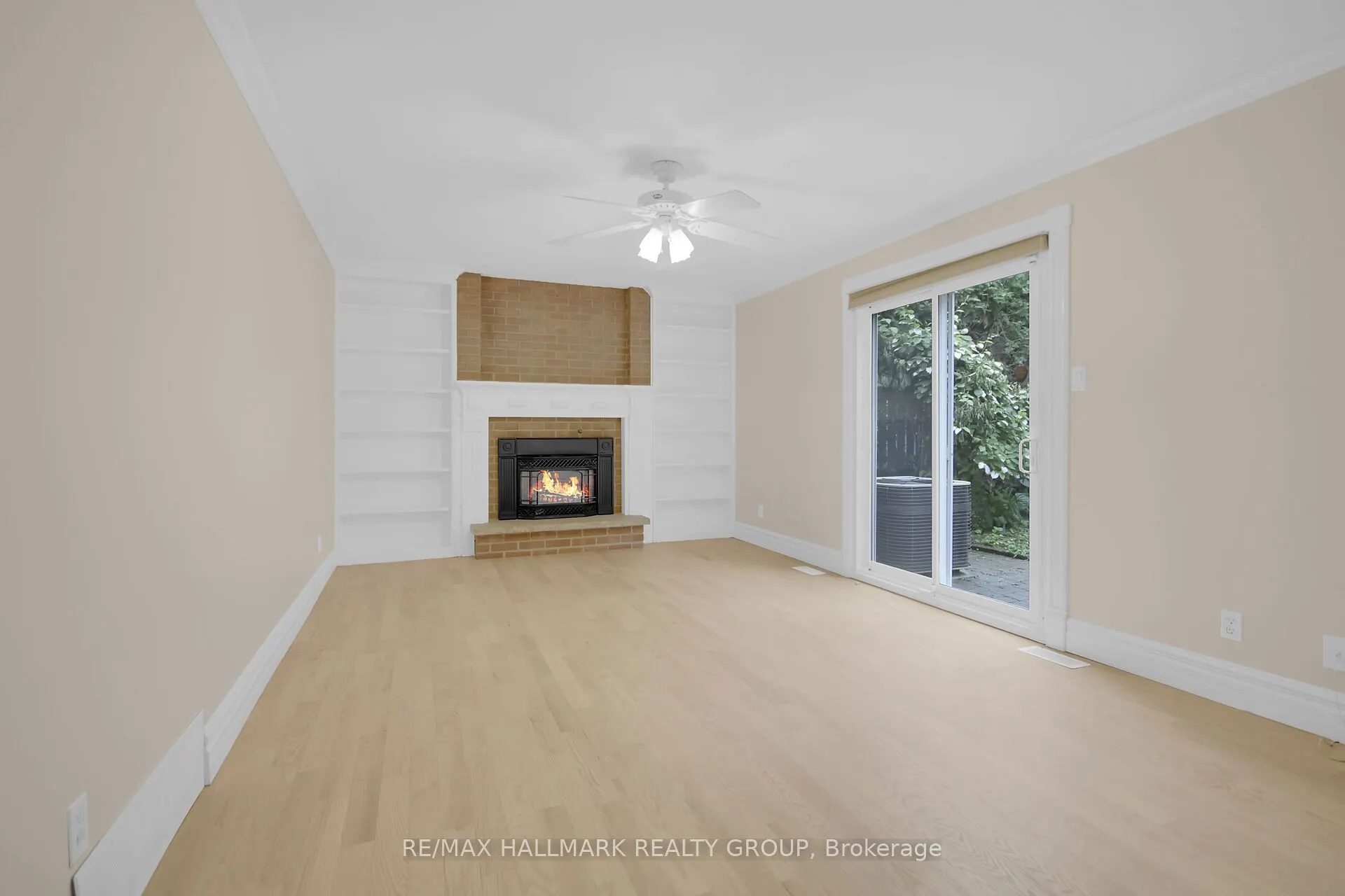 30 Brodeur Crescent