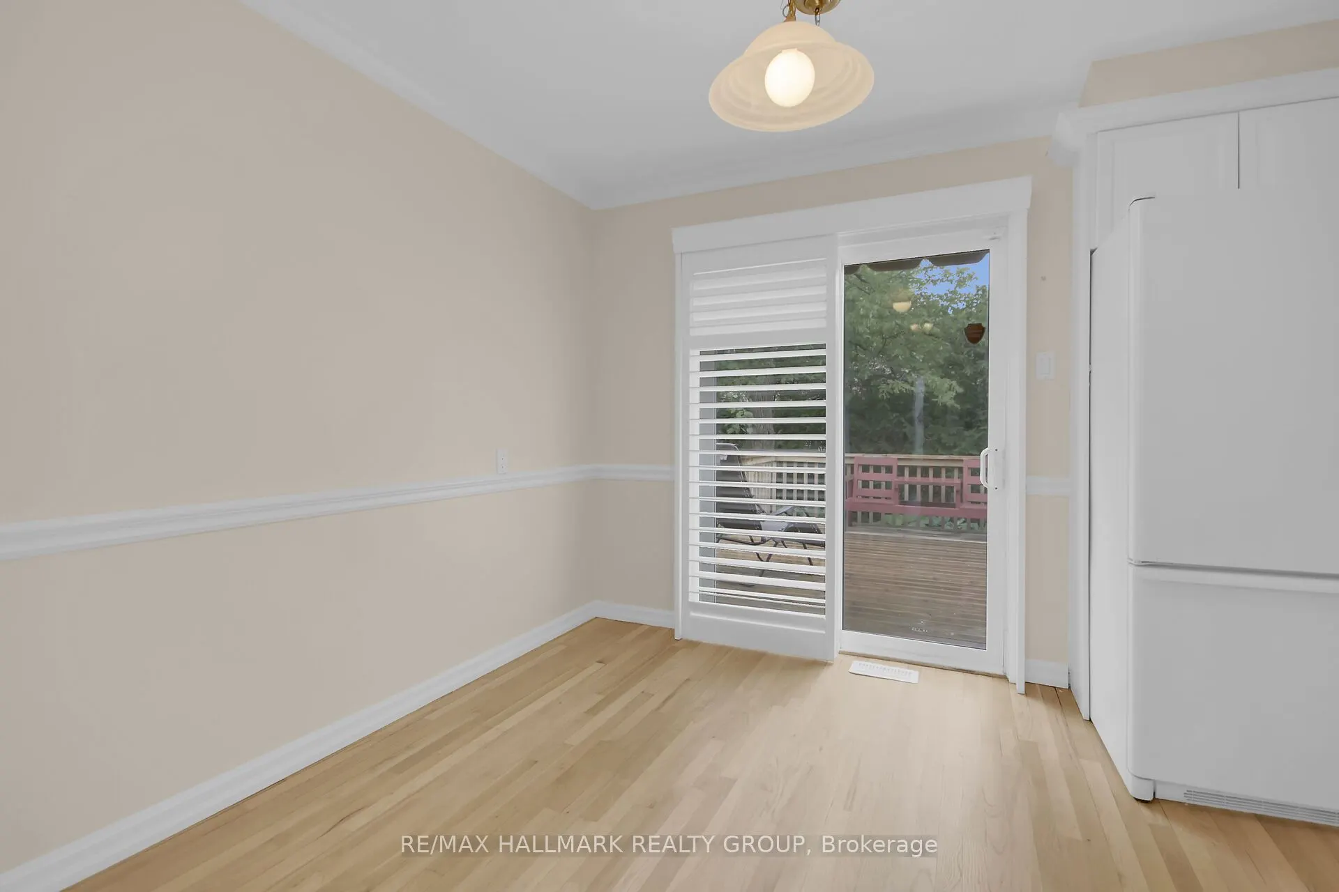 30 Brodeur Crescent