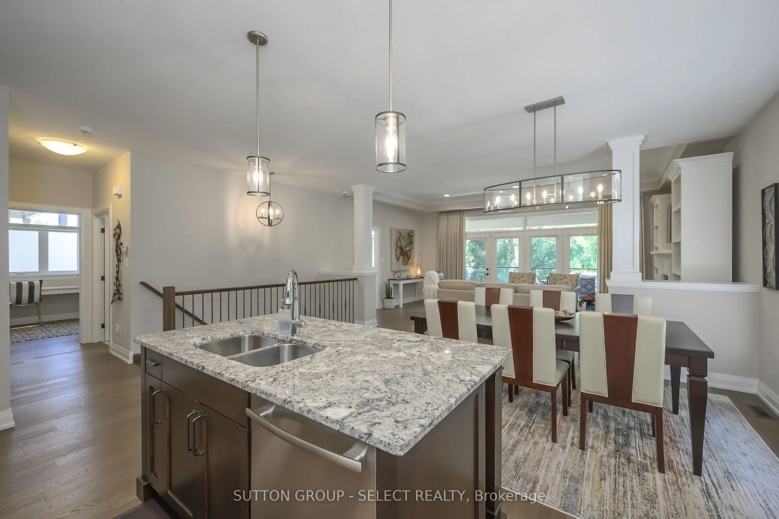 2290 Torrey Pines Way, #31