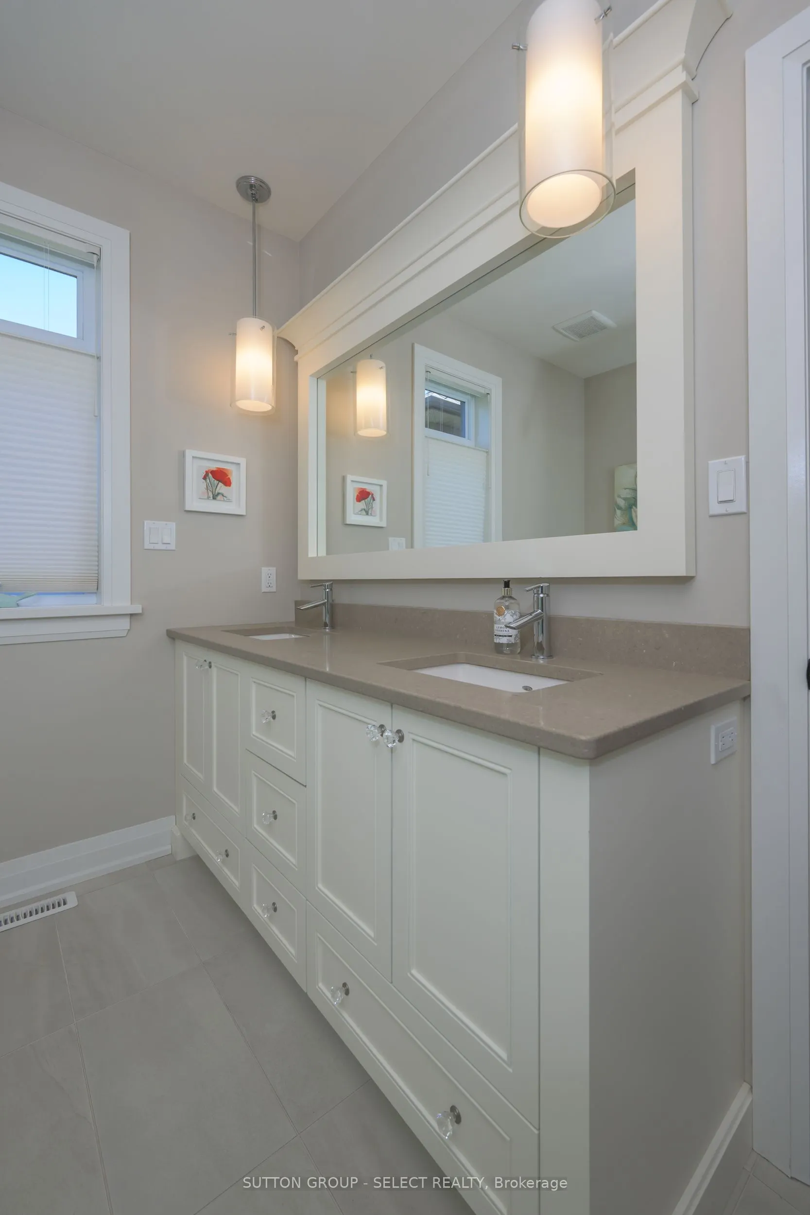 2290 Torrey Pines Way, #31