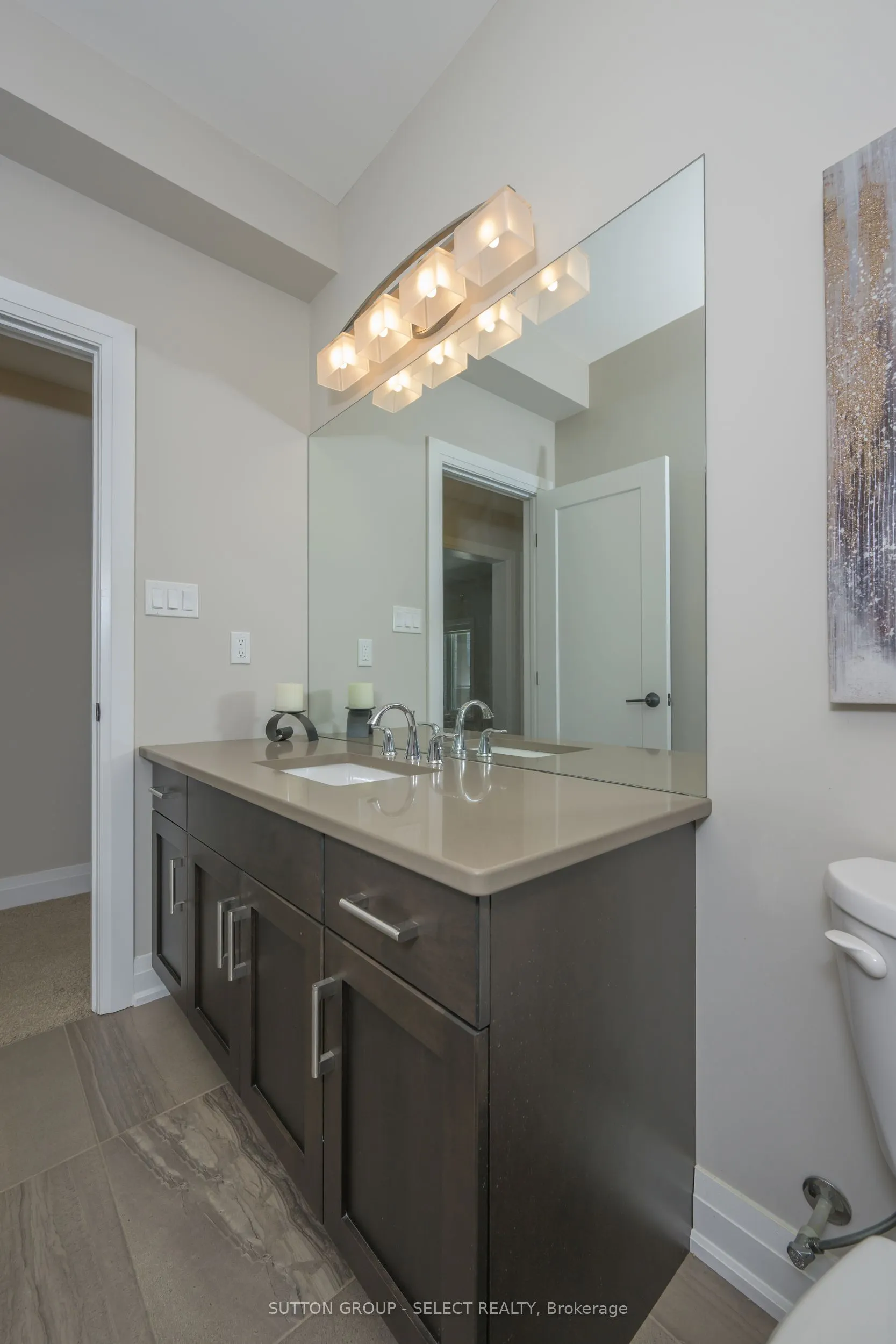 2290 Torrey Pines Way, #31