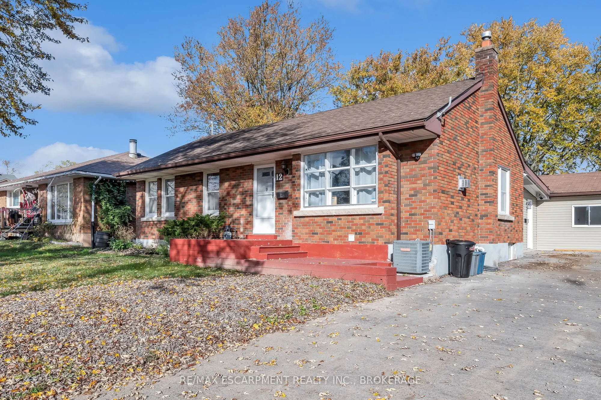 12 PARKVIEW Crescent, #Main