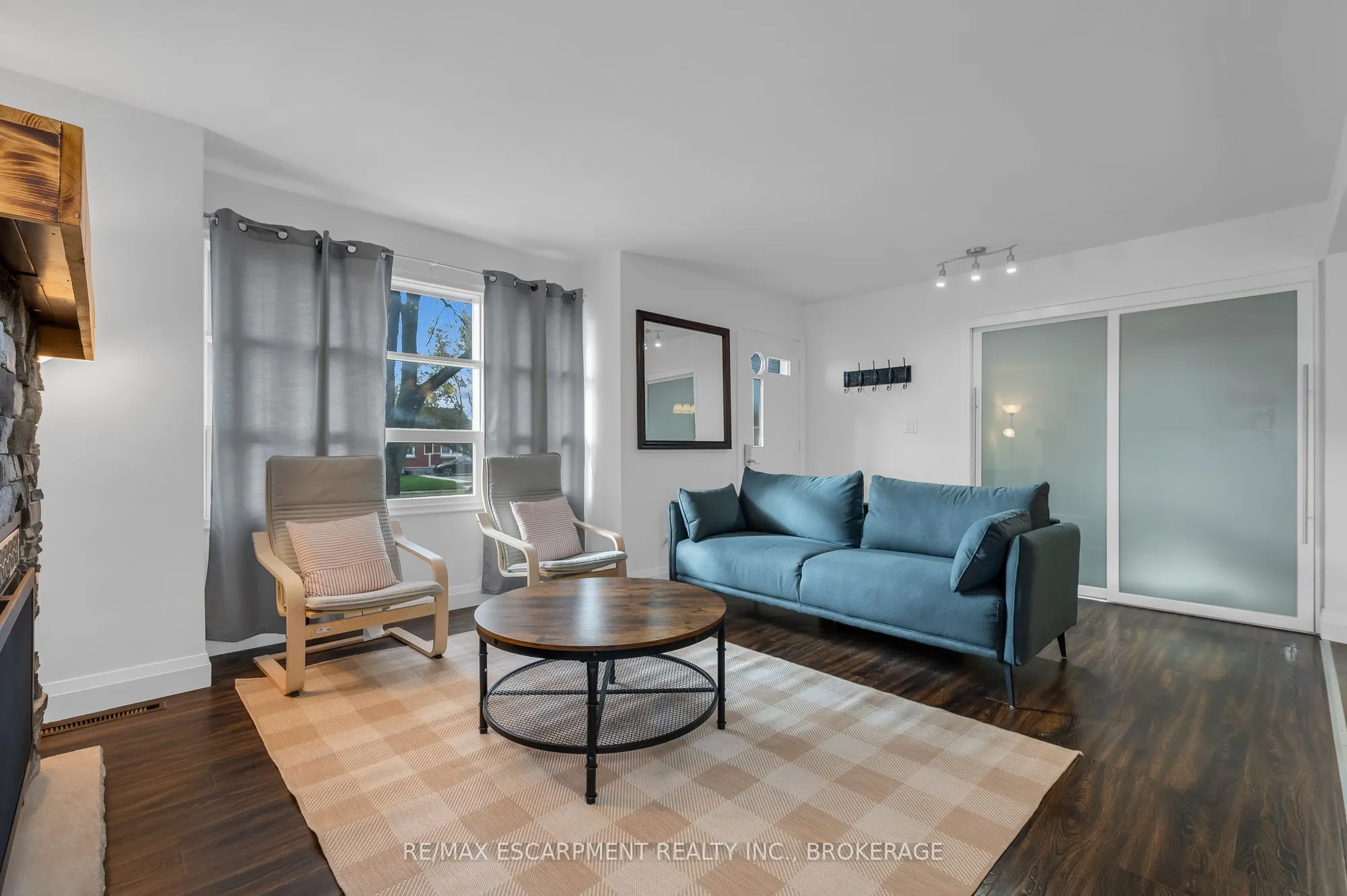 12 PARKVIEW Crescent, #Main