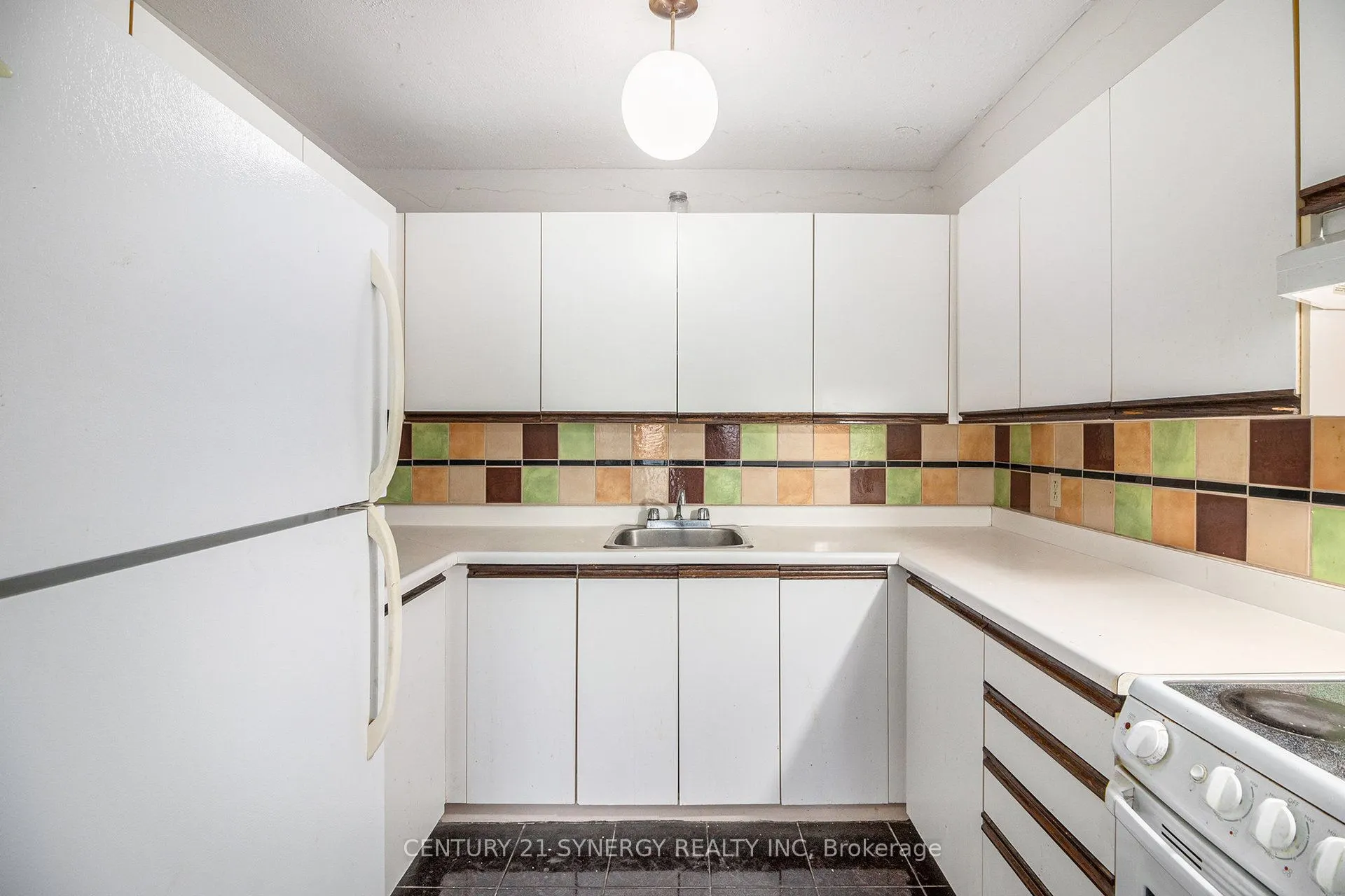 475 Laurier Avenue W, #306