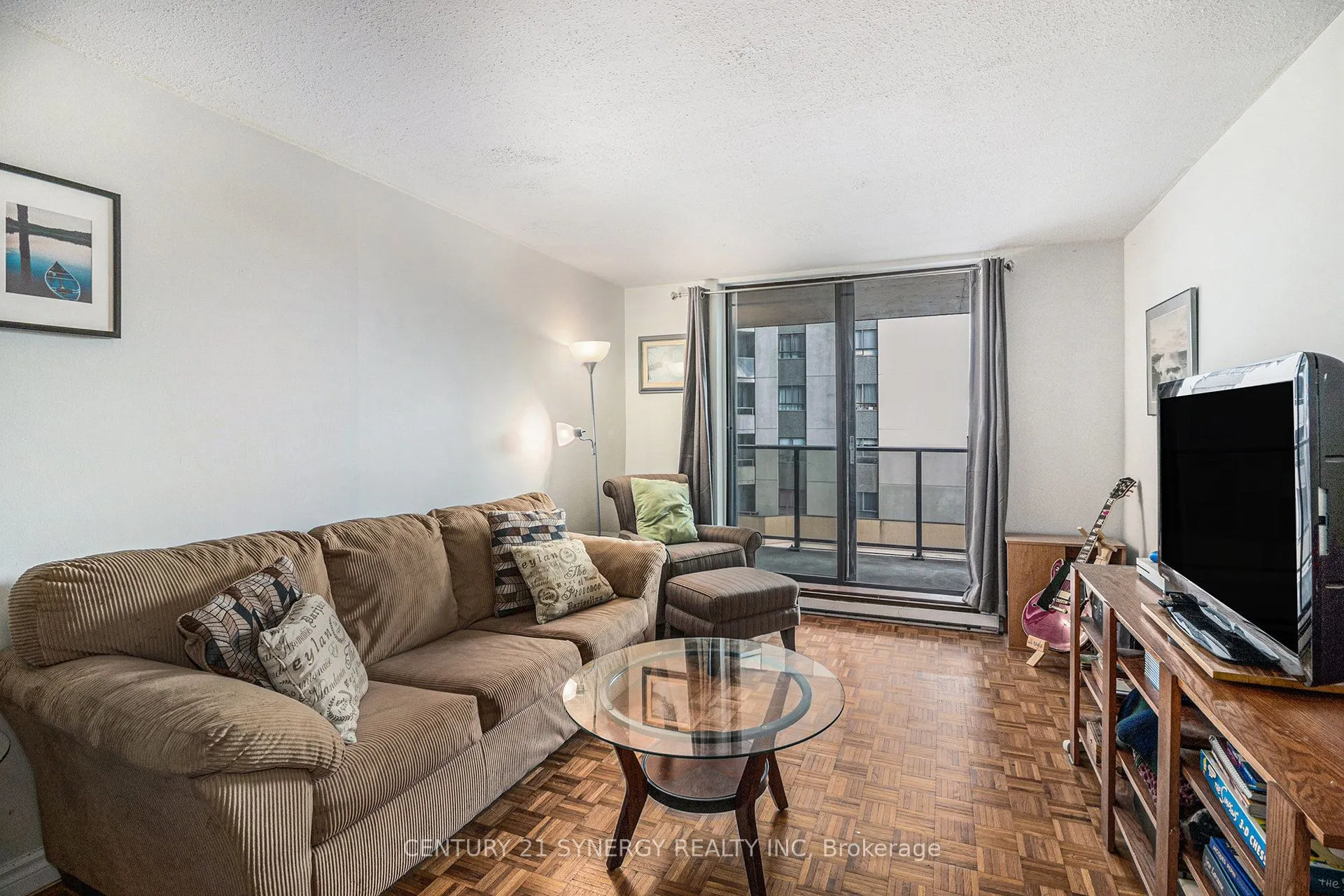 475 Laurier Avenue W, #306