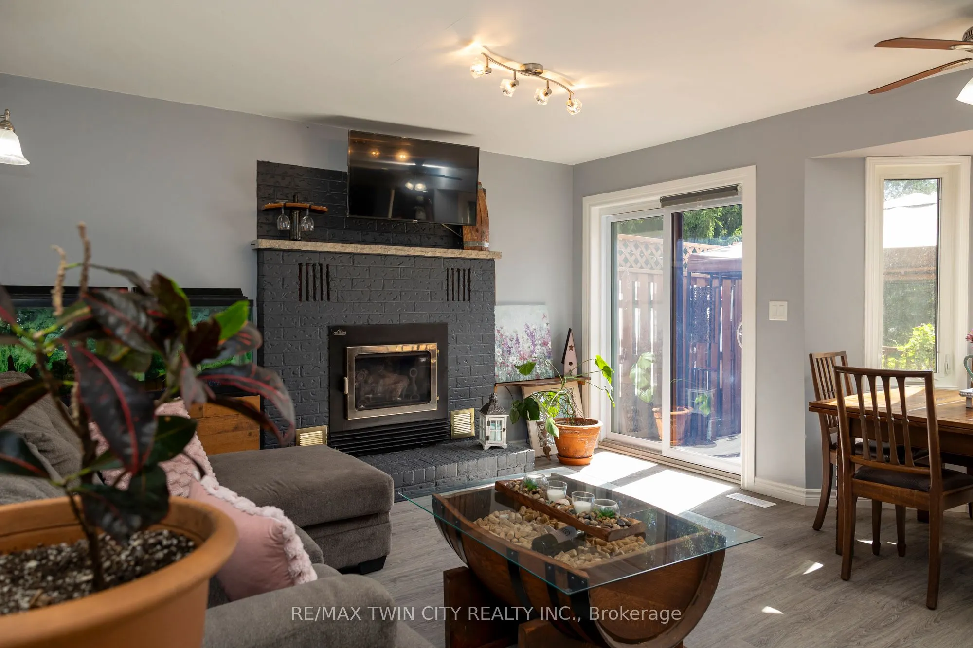 6 BANNISTER Street