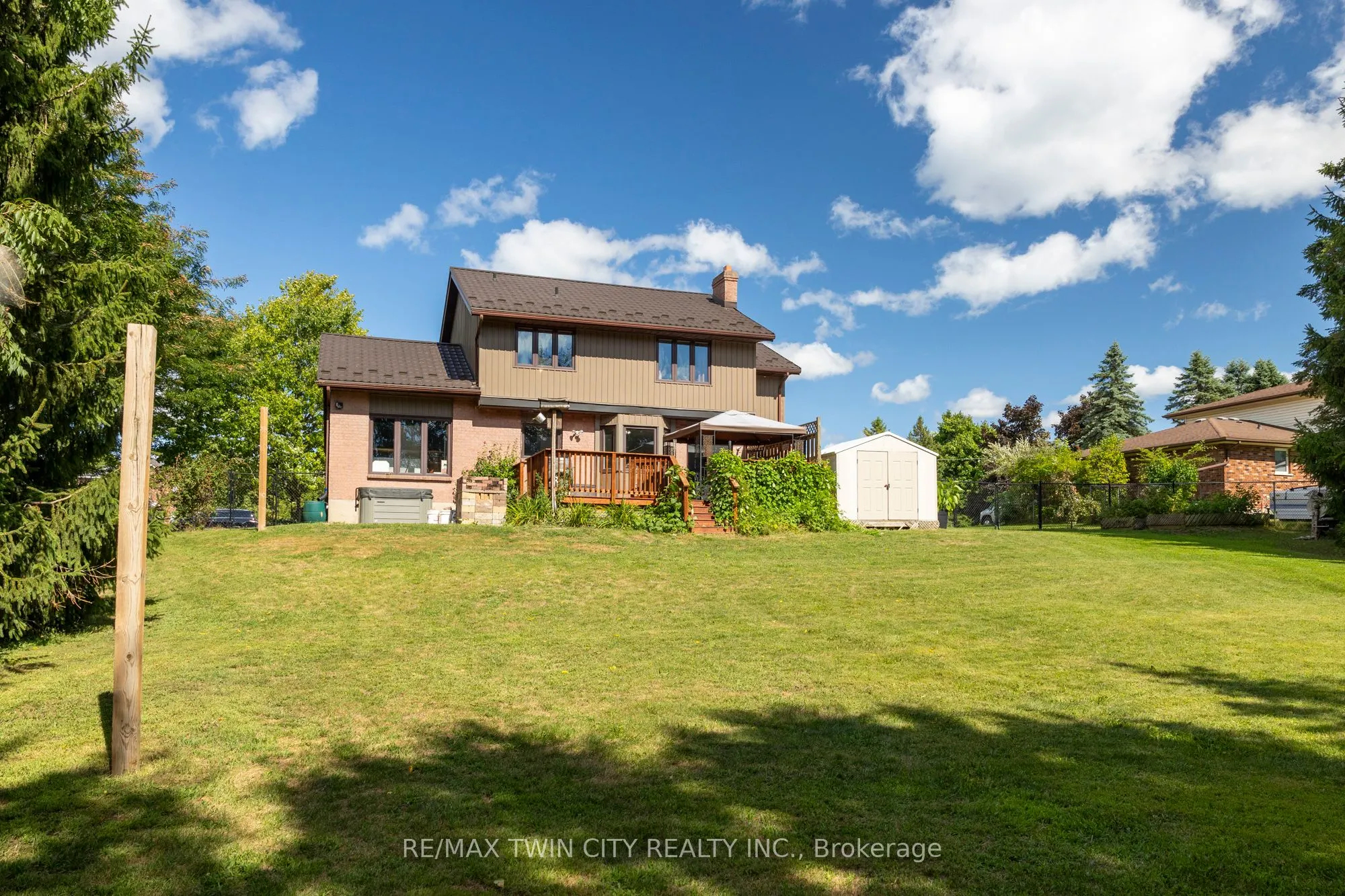 6 BANNISTER Street